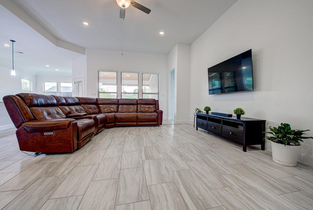 3016 Ottawa St, Leander, TX 78641
