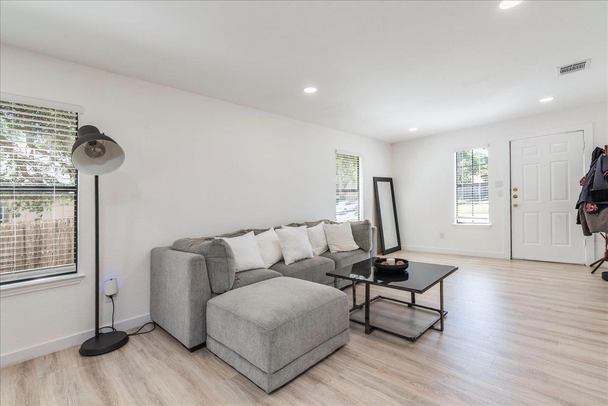 1707 Yucca Ln, Cedar Park, TX 78613