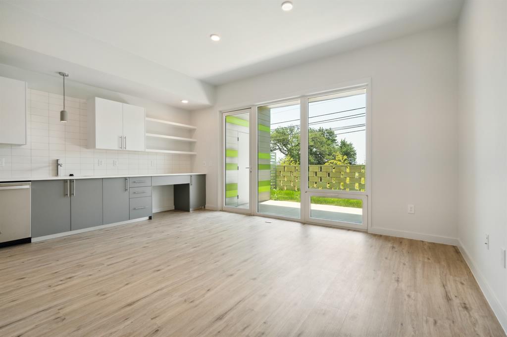 4004 Banister Ln # 103, Austin, TX 78704
