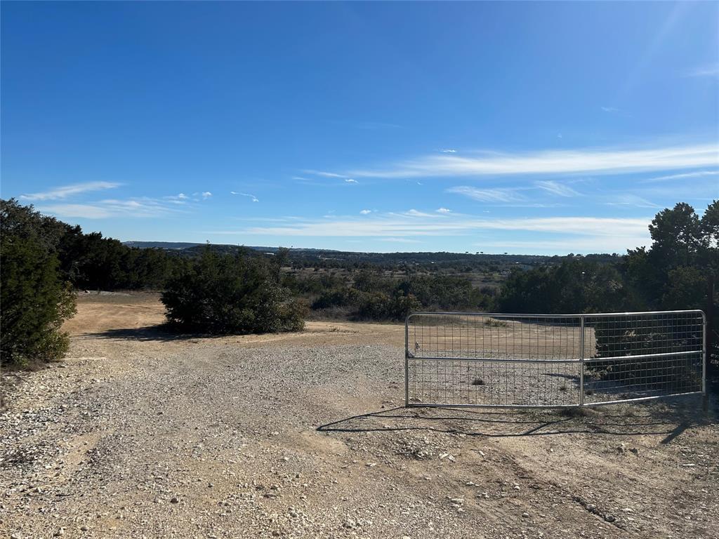 3425 Crawford Rd, Spicewood, TX 78669