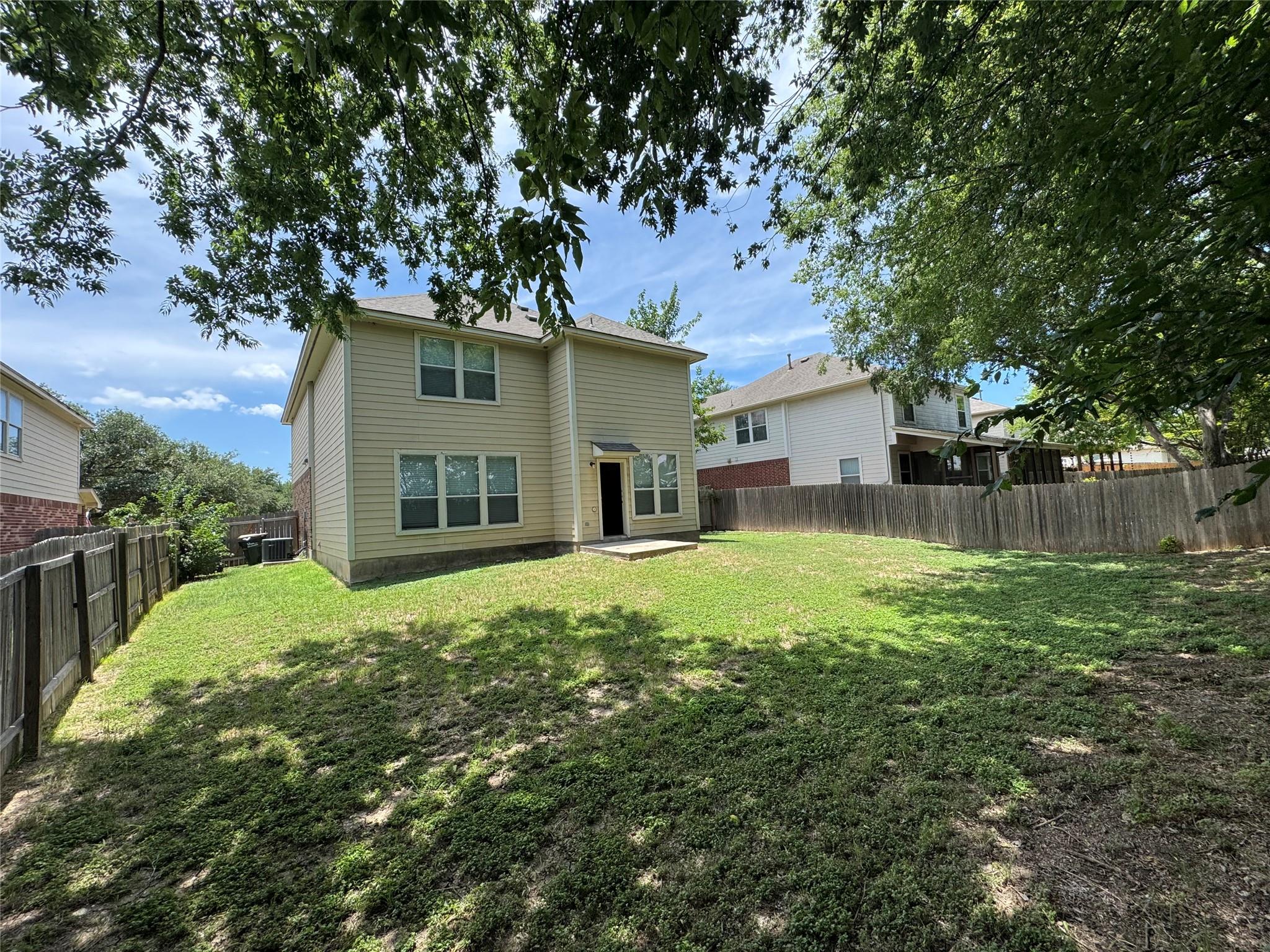 219 Hiver St, Kyle, TX 78640