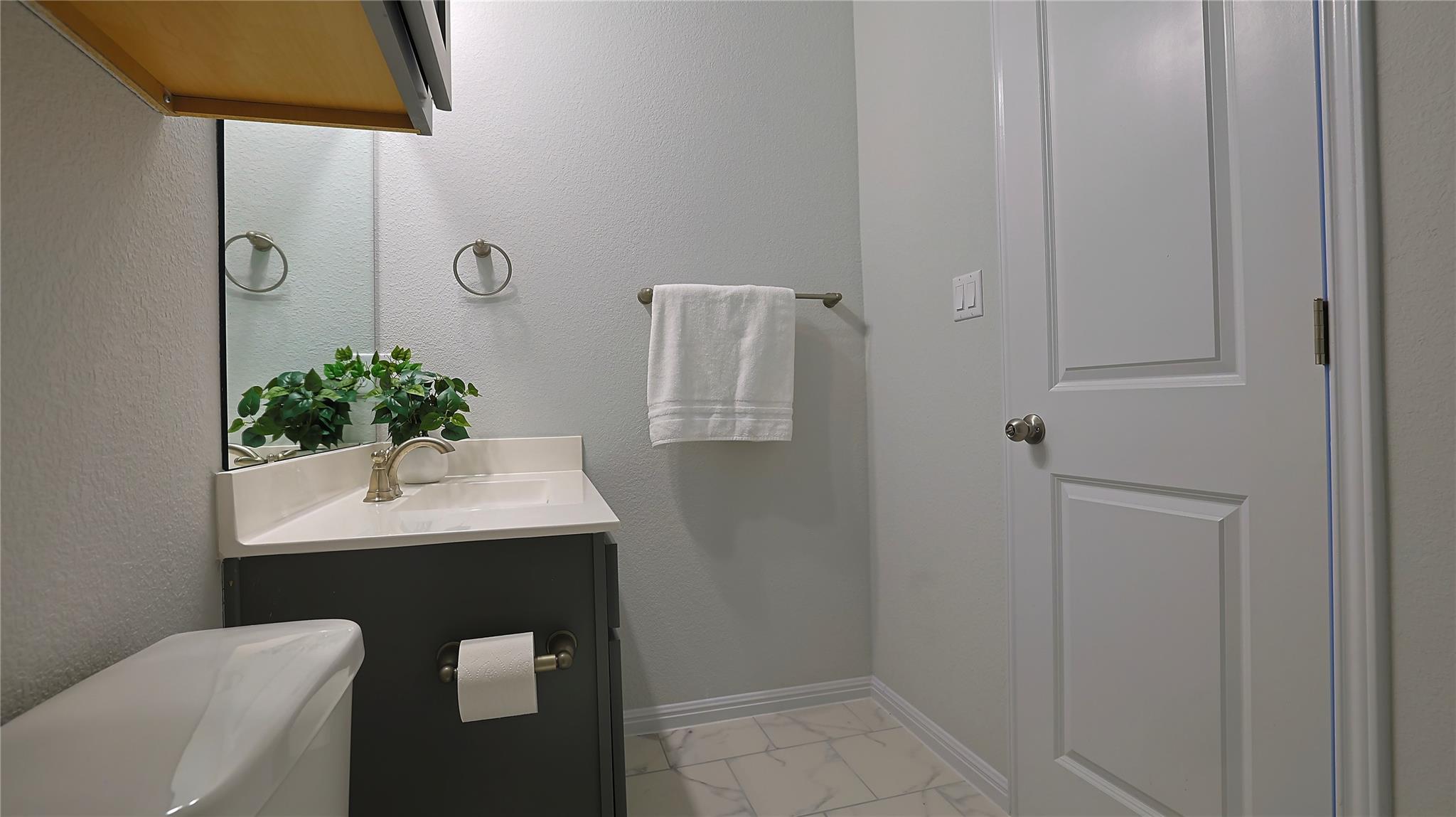 520 Elm Green St, Hutto, TX 78634