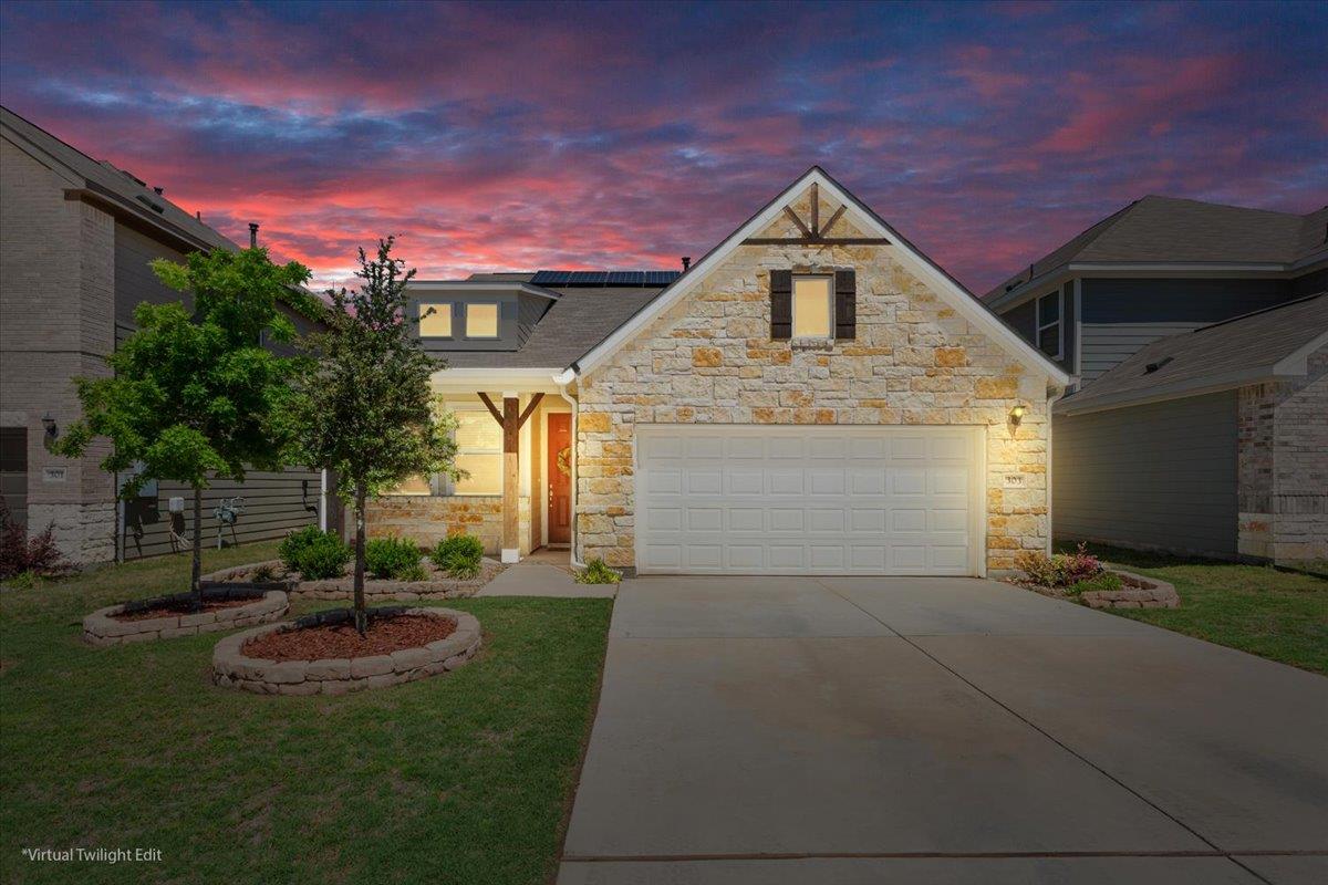 303 Blackbear Dr, Hutto, TX 78634