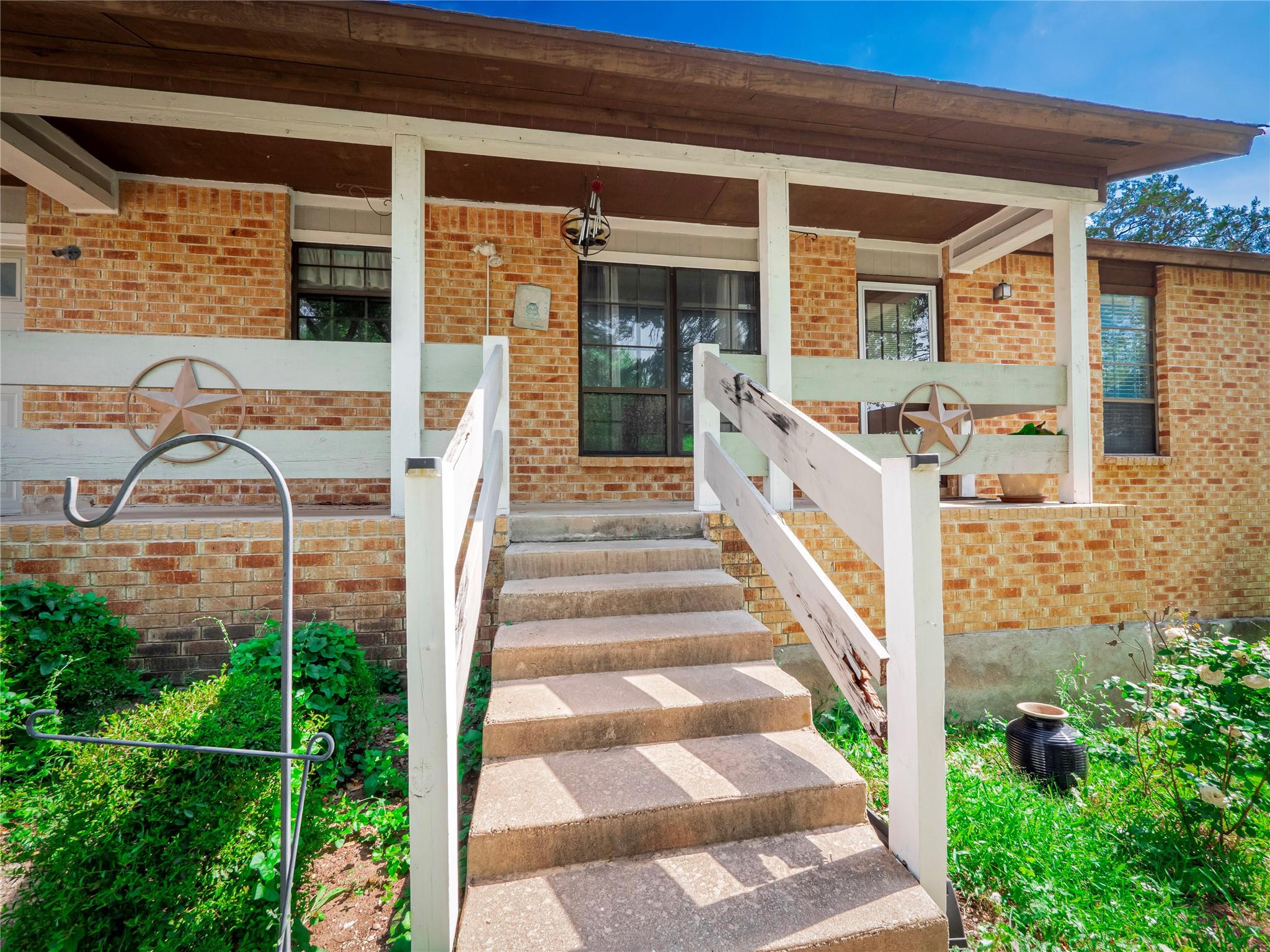 1506 Creek Holw, Austin, TX 78754