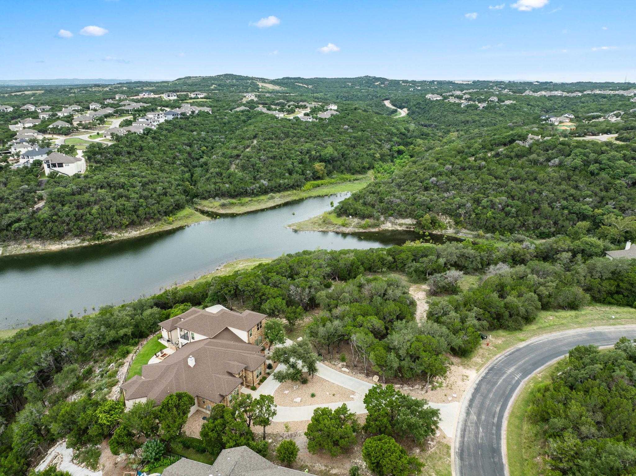18821 Hidden Ridge Pl, Jonestown, TX 78645