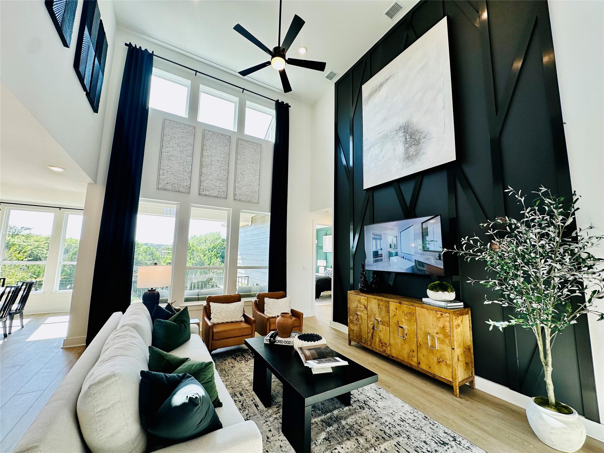 1603 Headwaters Blvd, Dripping Springs, TX 78620