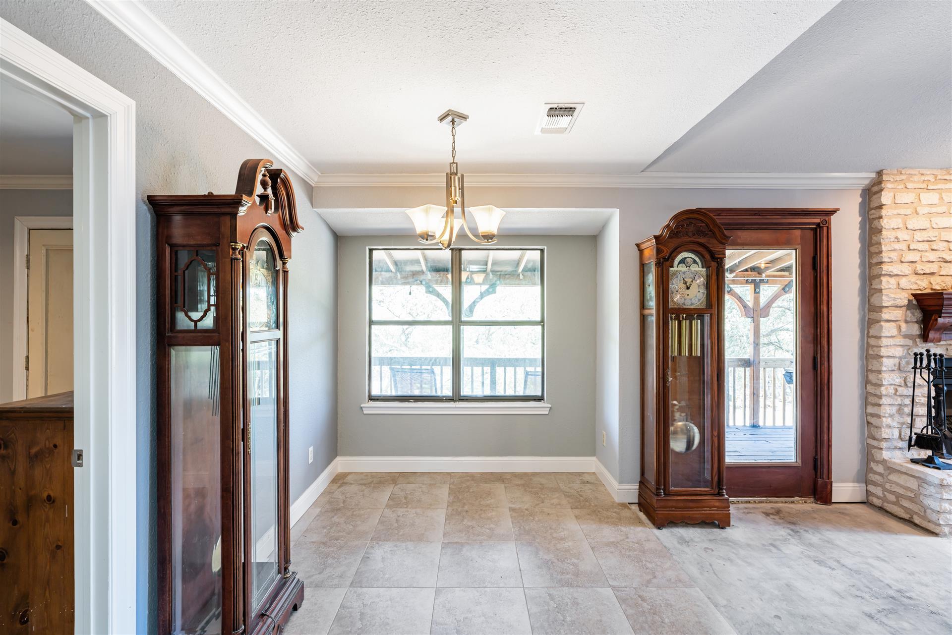 3111 Patriot Dr, Lago Vista, TX 78645