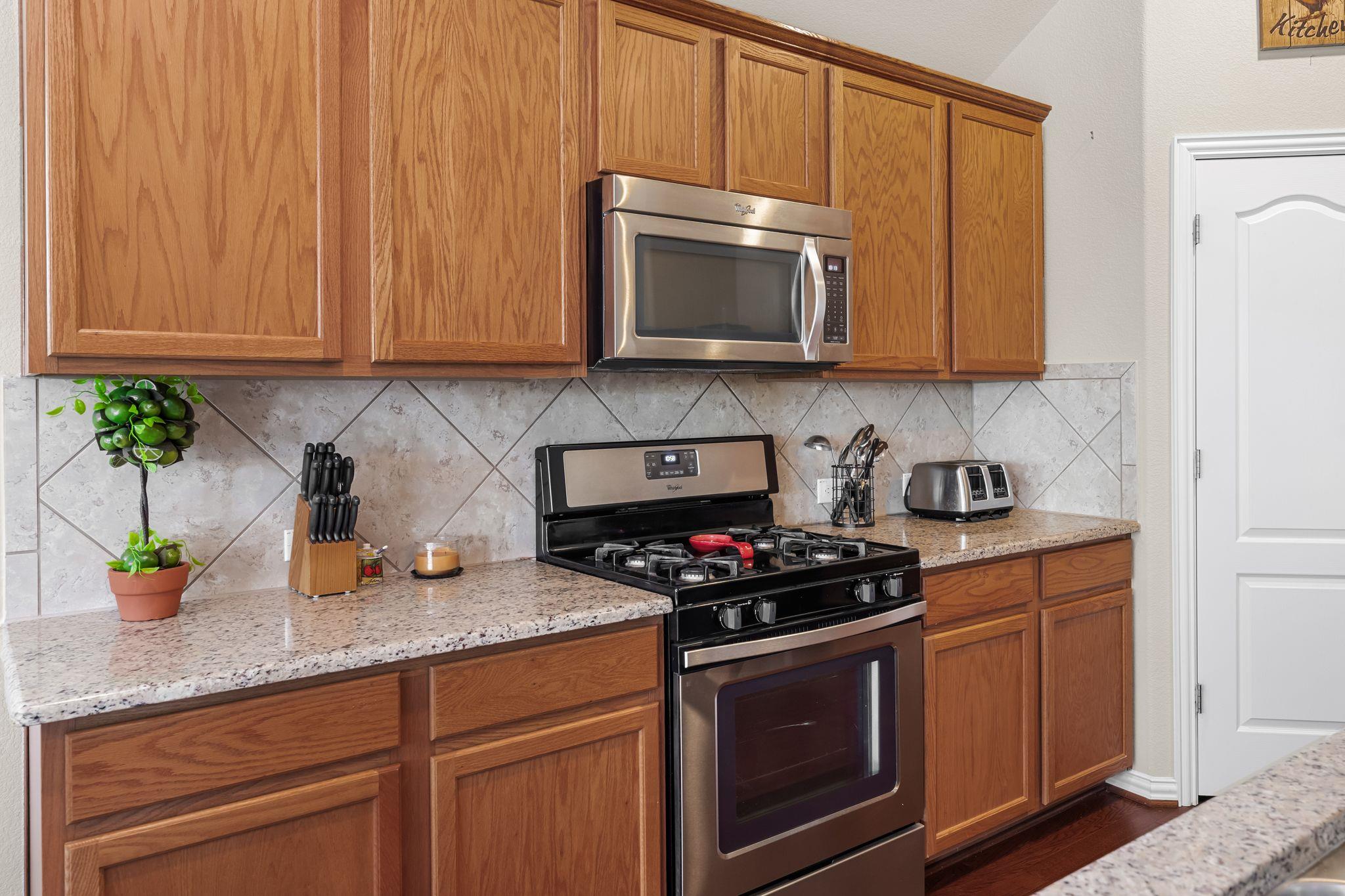 535 Tranquility Mtn, Buda, TX 78610