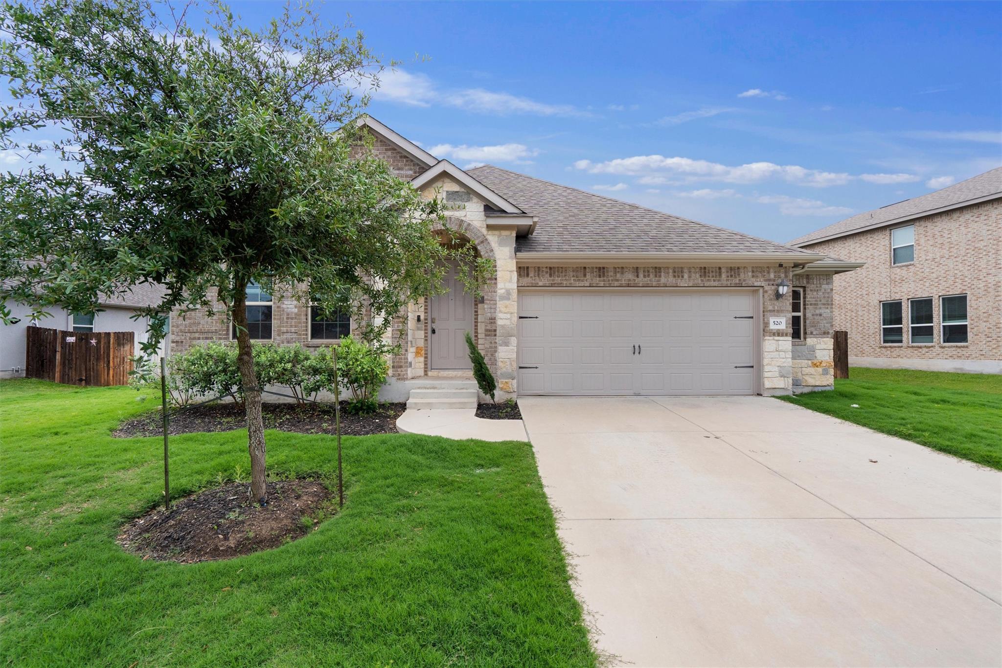 520 Middle Brook Dr, Leander, TX 78641