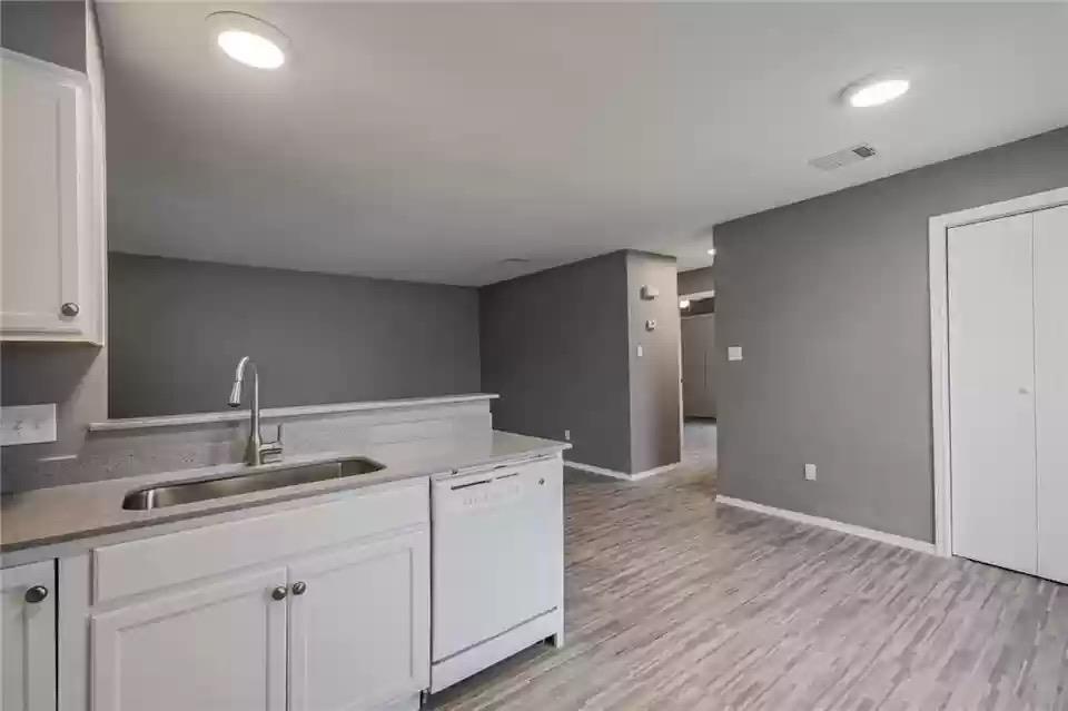 8410 Riverstone Dr # B, Austin, TX 78724