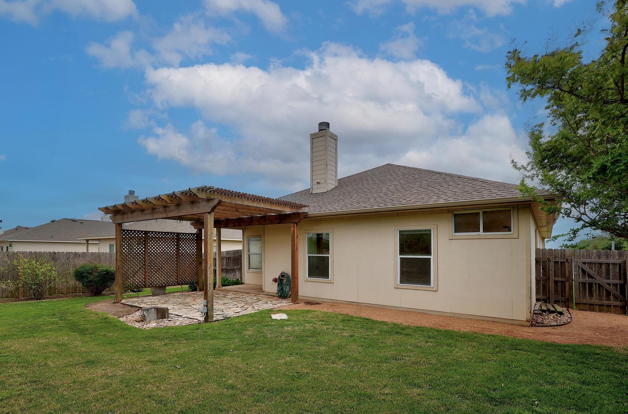 408 Wiley St, Hutto, TX 78634