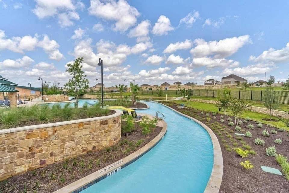 164 Leadtree Loop, Buda, TX 78610