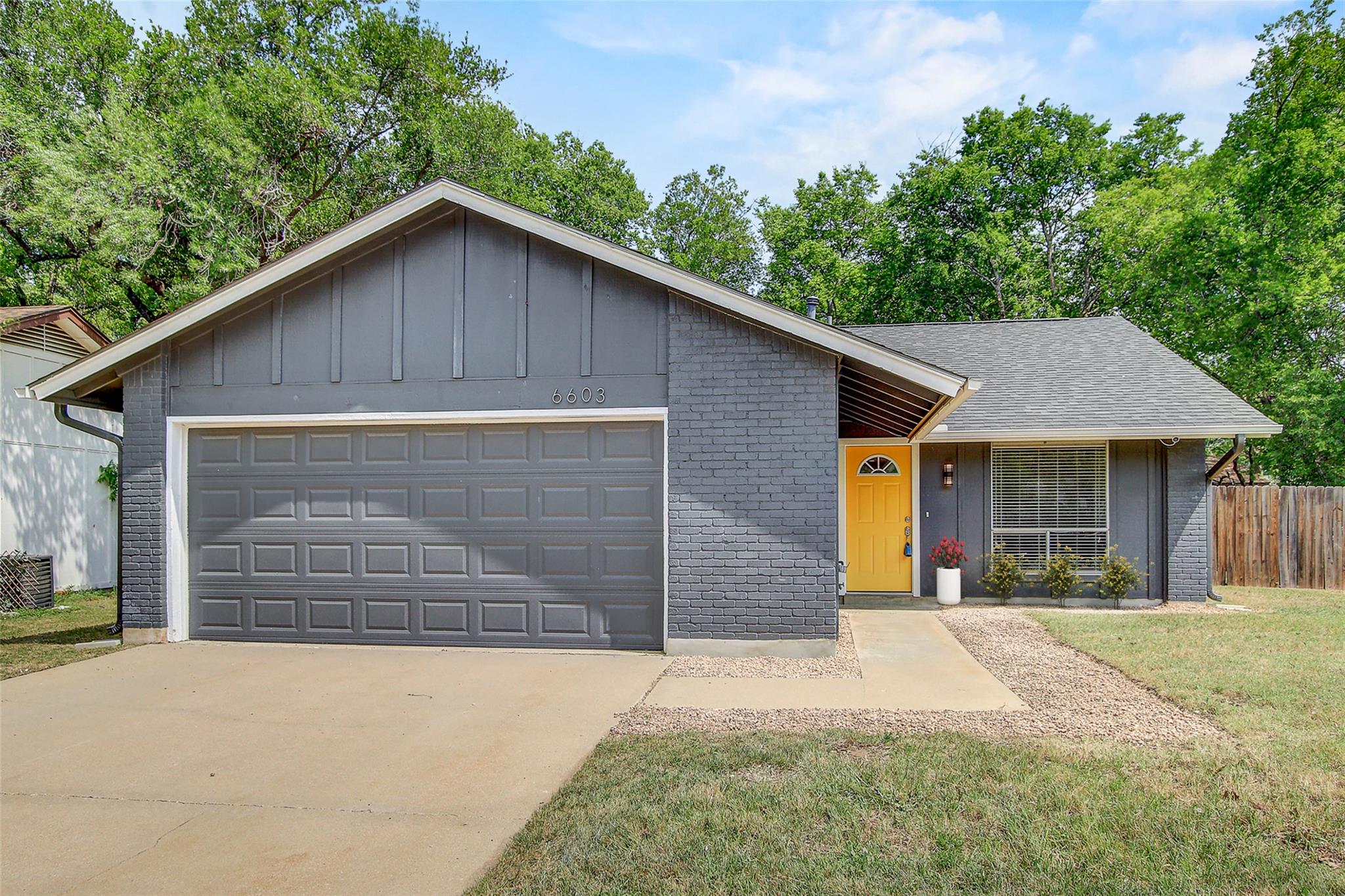 6603 Krollton Dr, Austin, TX 78745