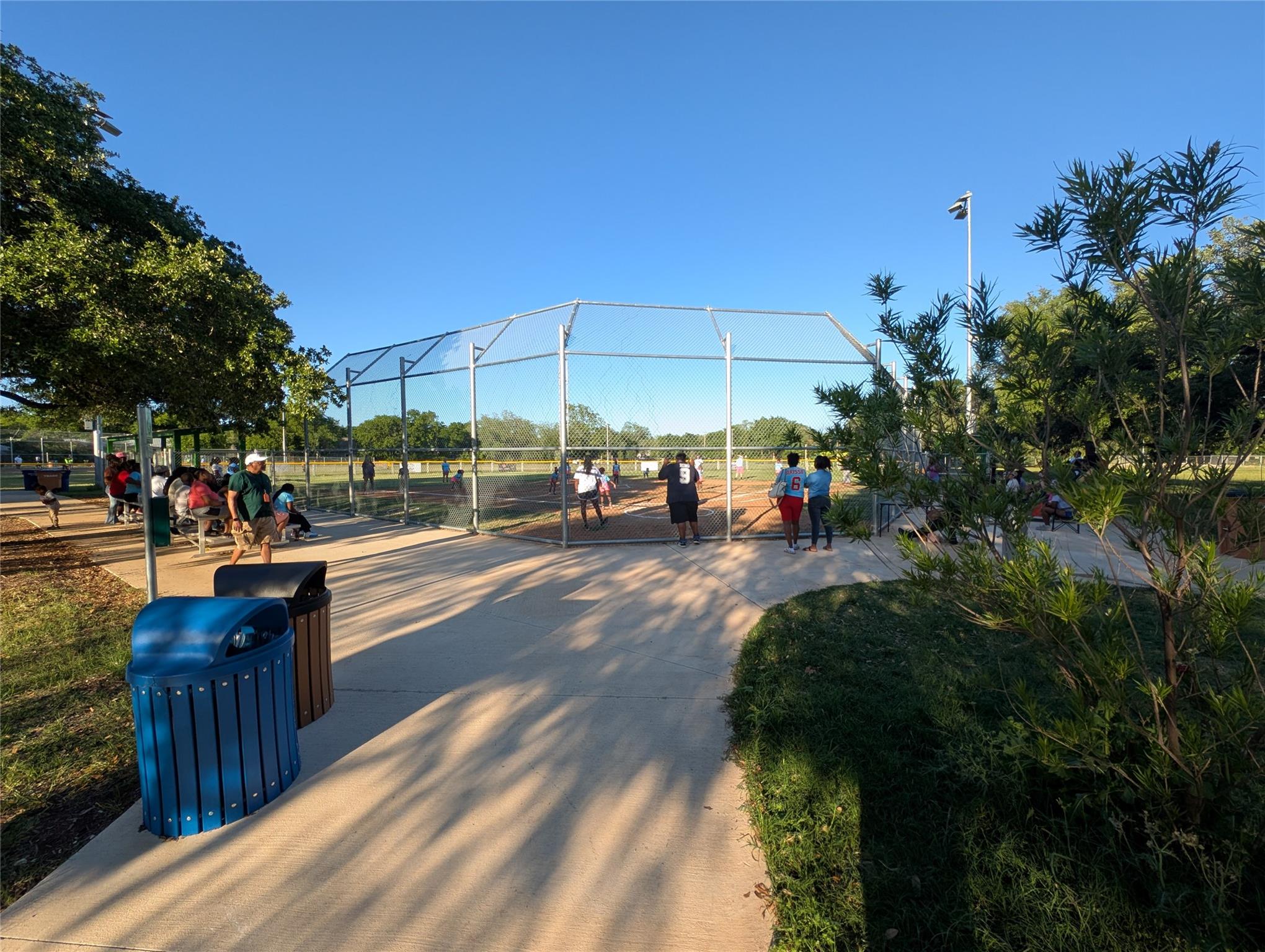 307 Swanee Dr, Austin, TX 78752