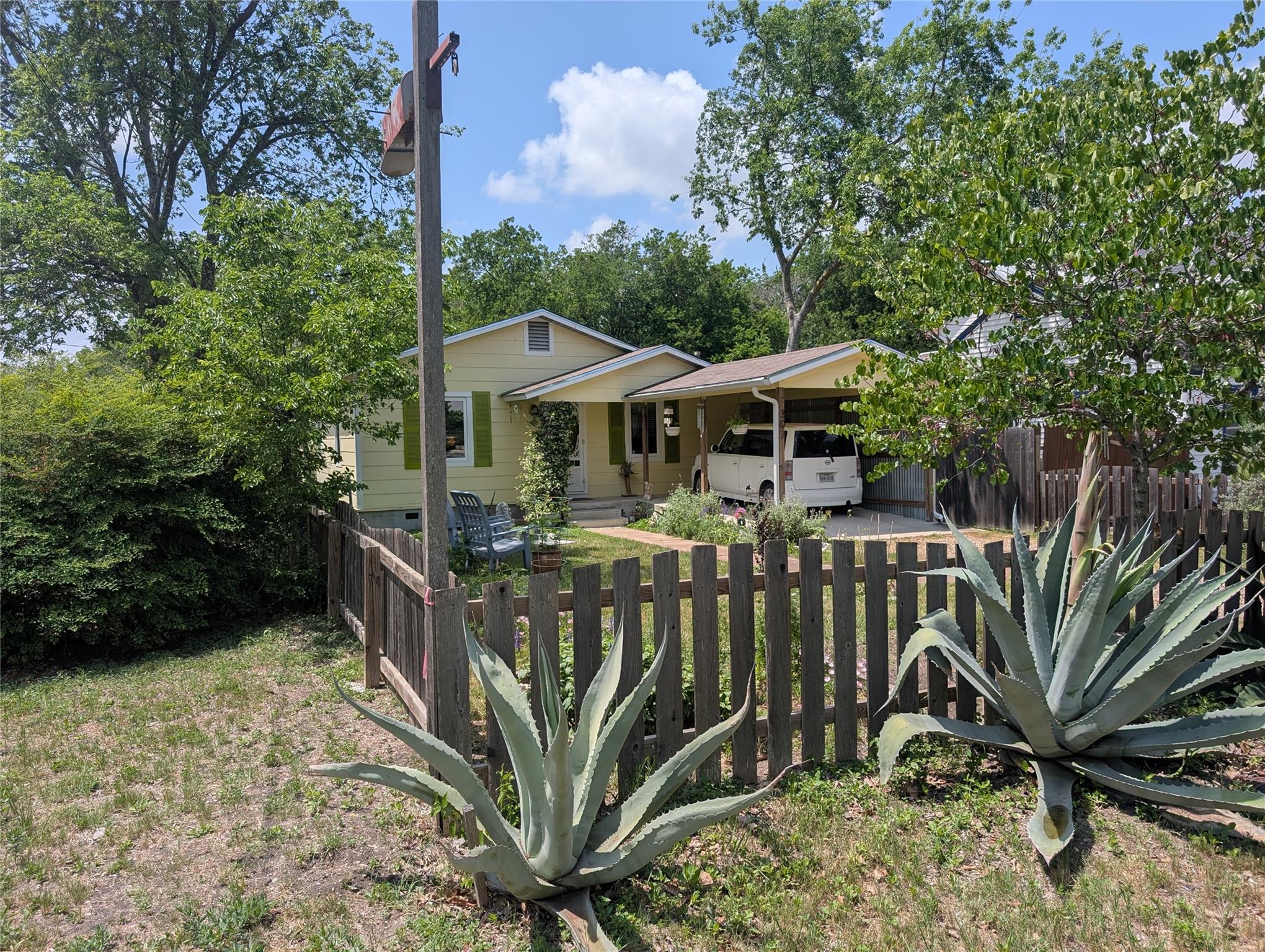 307 Swanee Dr, Austin, TX 78752