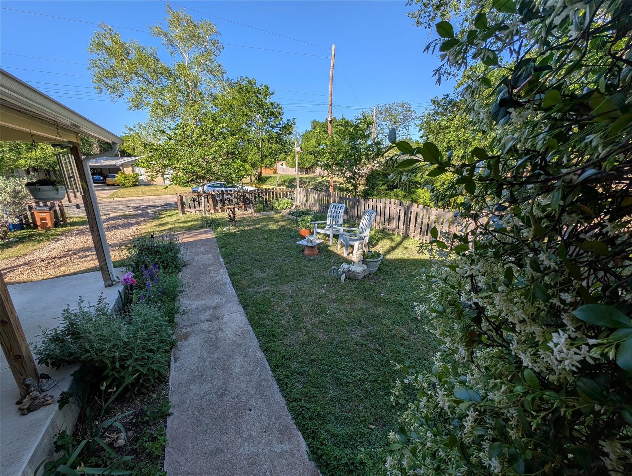 307 Swanee Dr, Austin, TX 78752