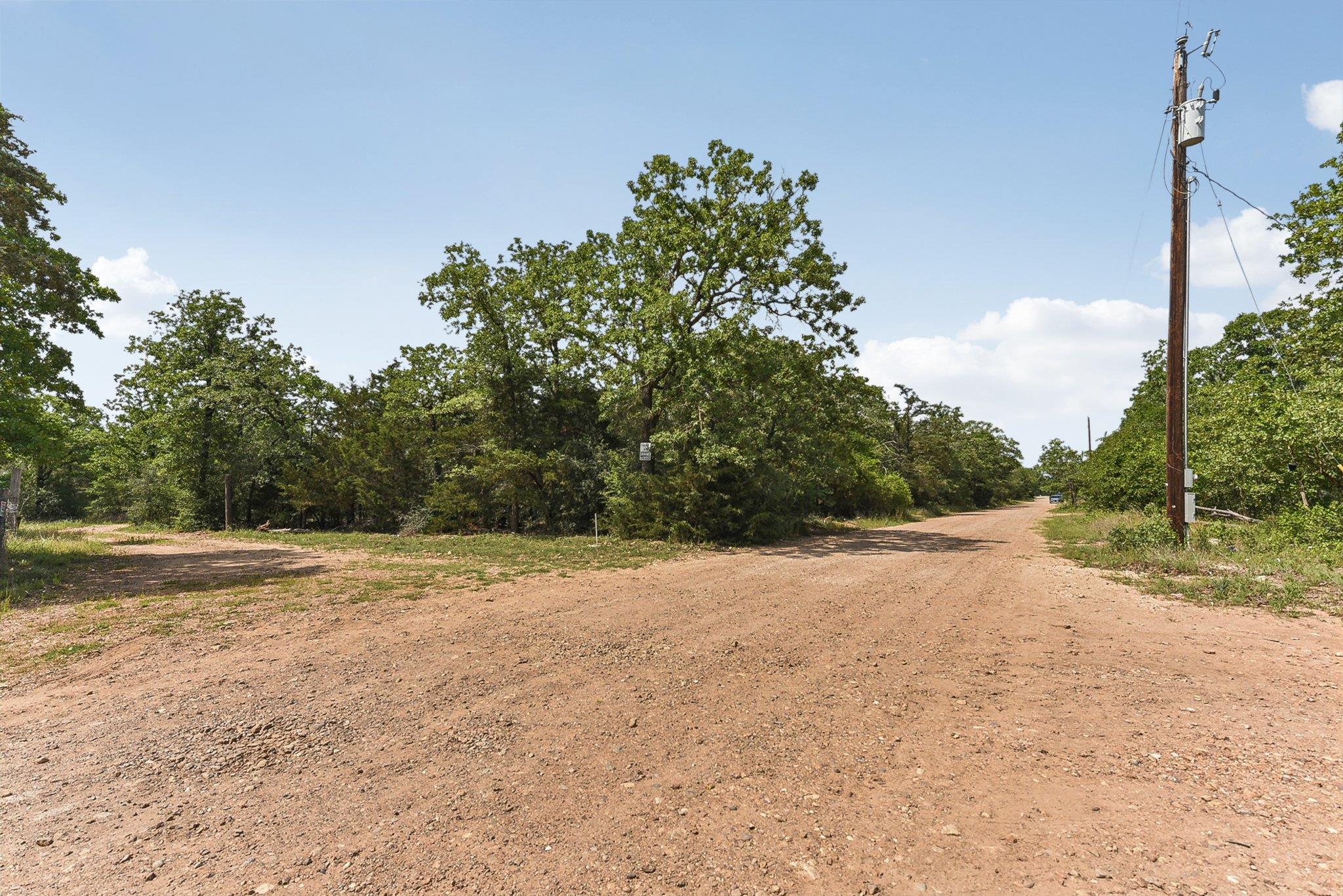 160 Northside Ln, Cedar Creek, TX 78612