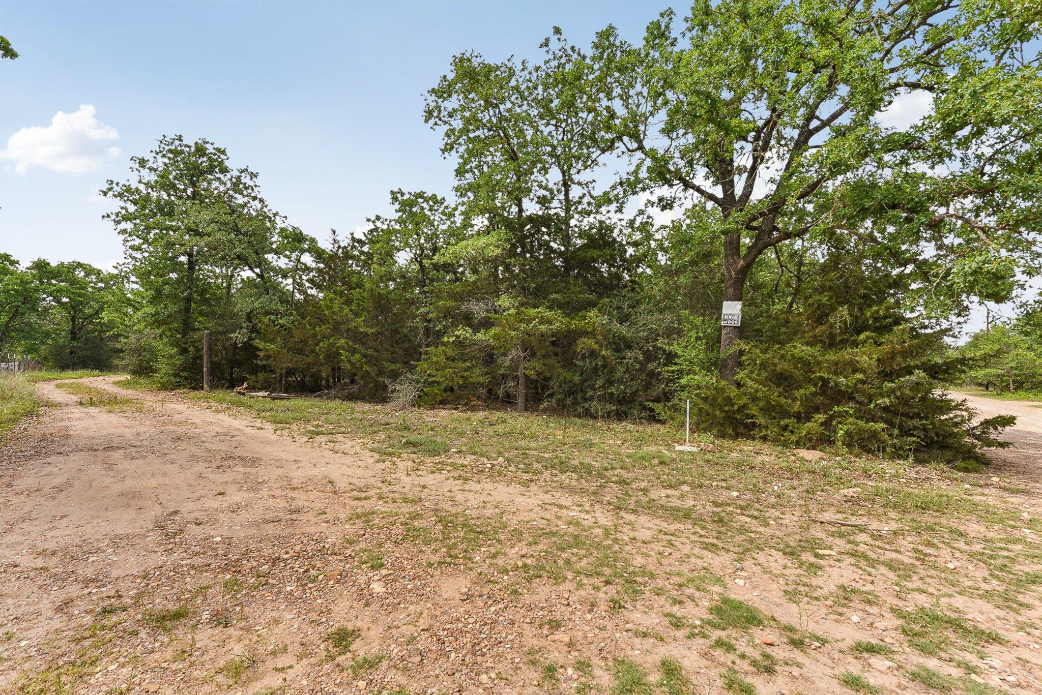 160 Northside Ln, Cedar Creek, TX 78612