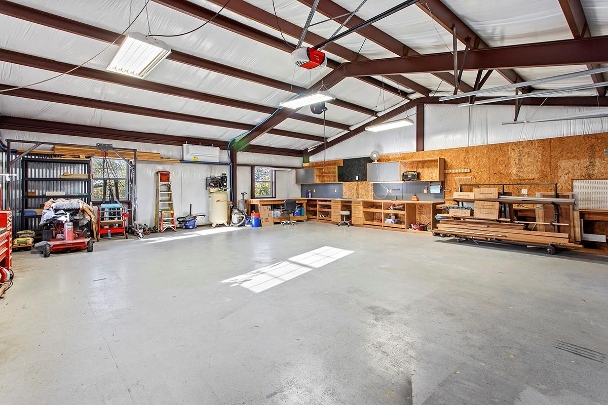 1003 Canyon View Rd, Dripping Springs, TX 78620