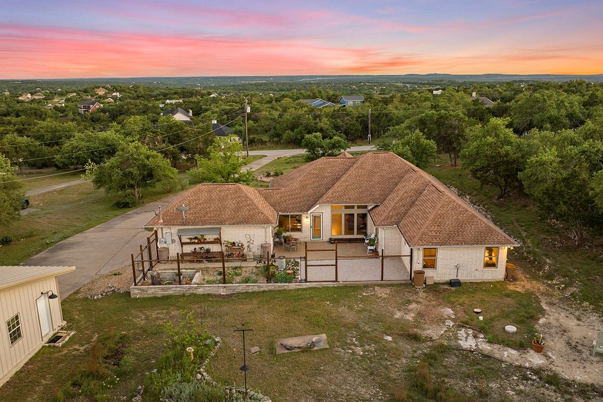 1003 Canyon View Rd, Dripping Springs, TX 78620