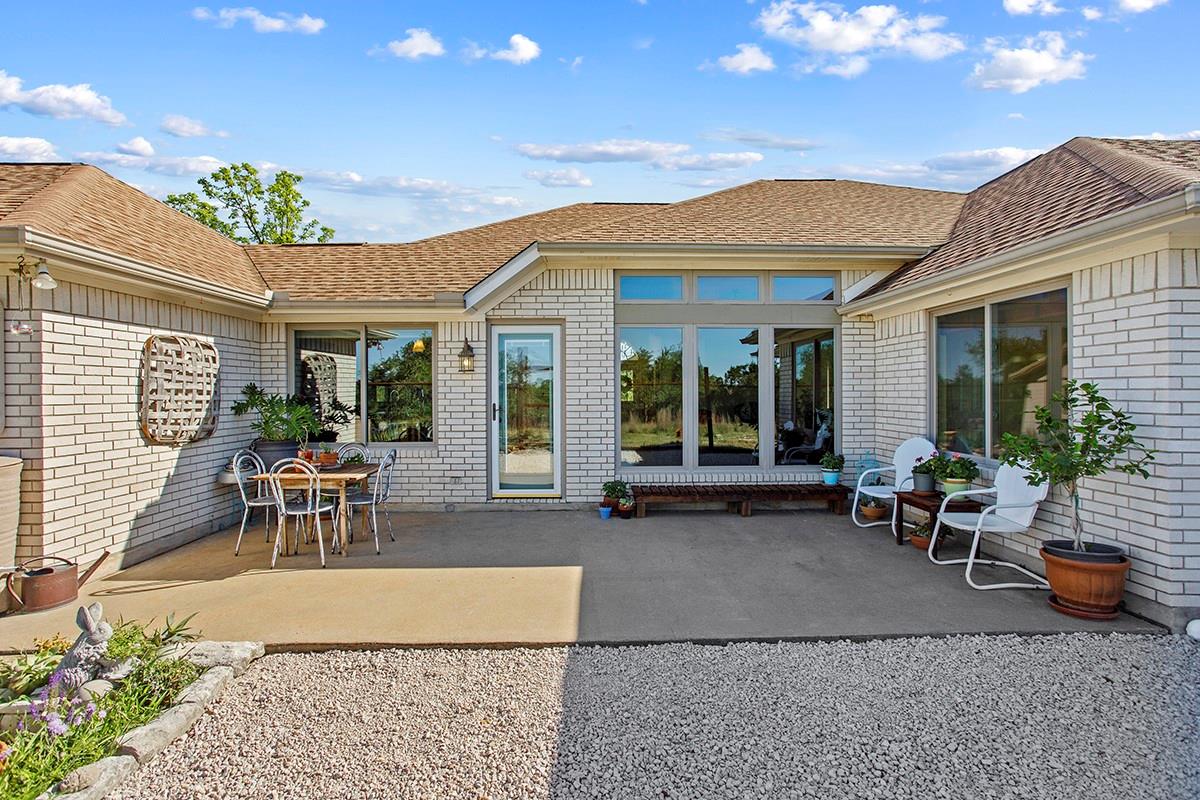 1003 Canyon View Rd, Dripping Springs, TX 78620