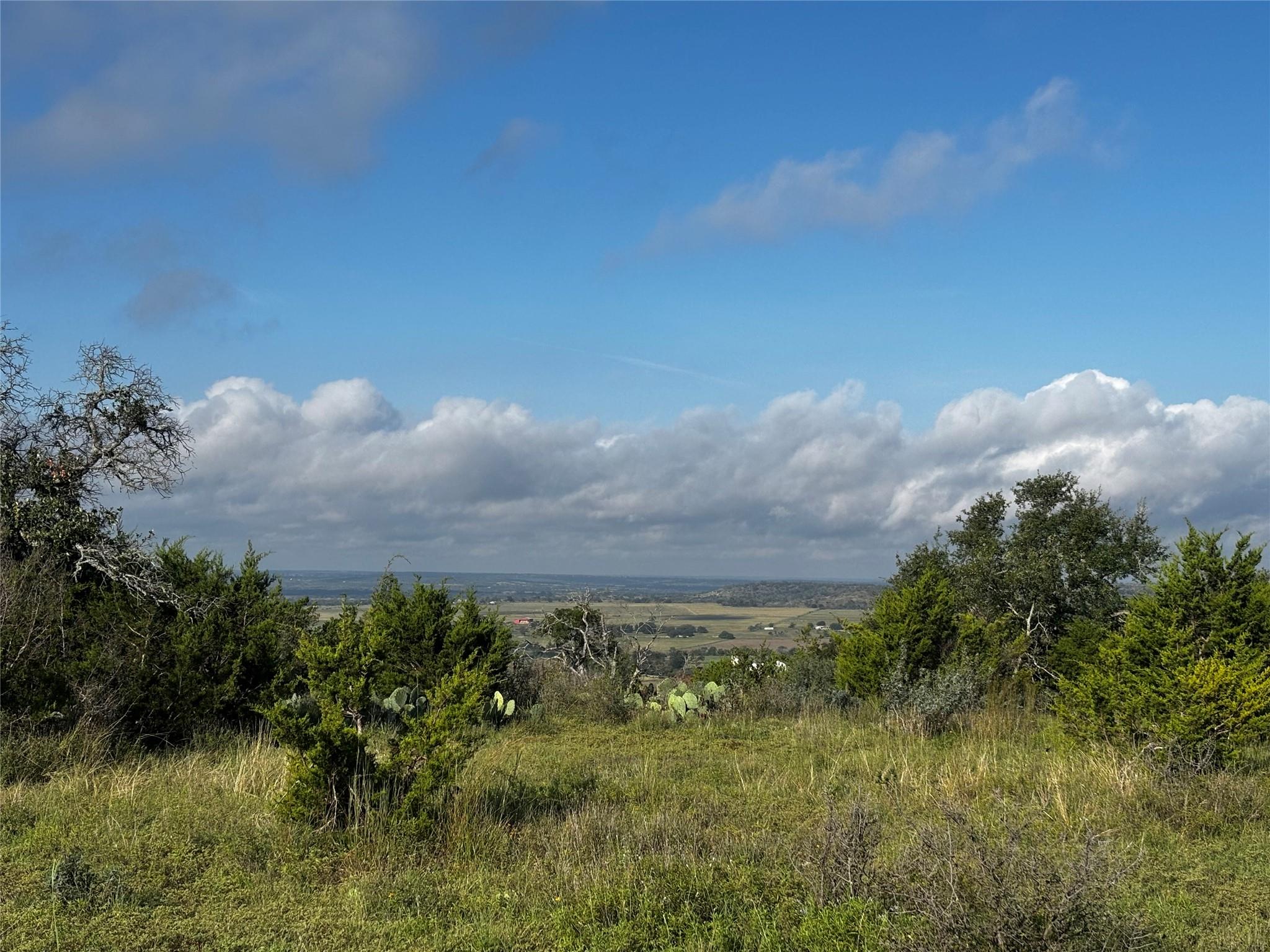 Lot #8 , Calle Del Sol Dr, Fredericksburg, TX 78624
