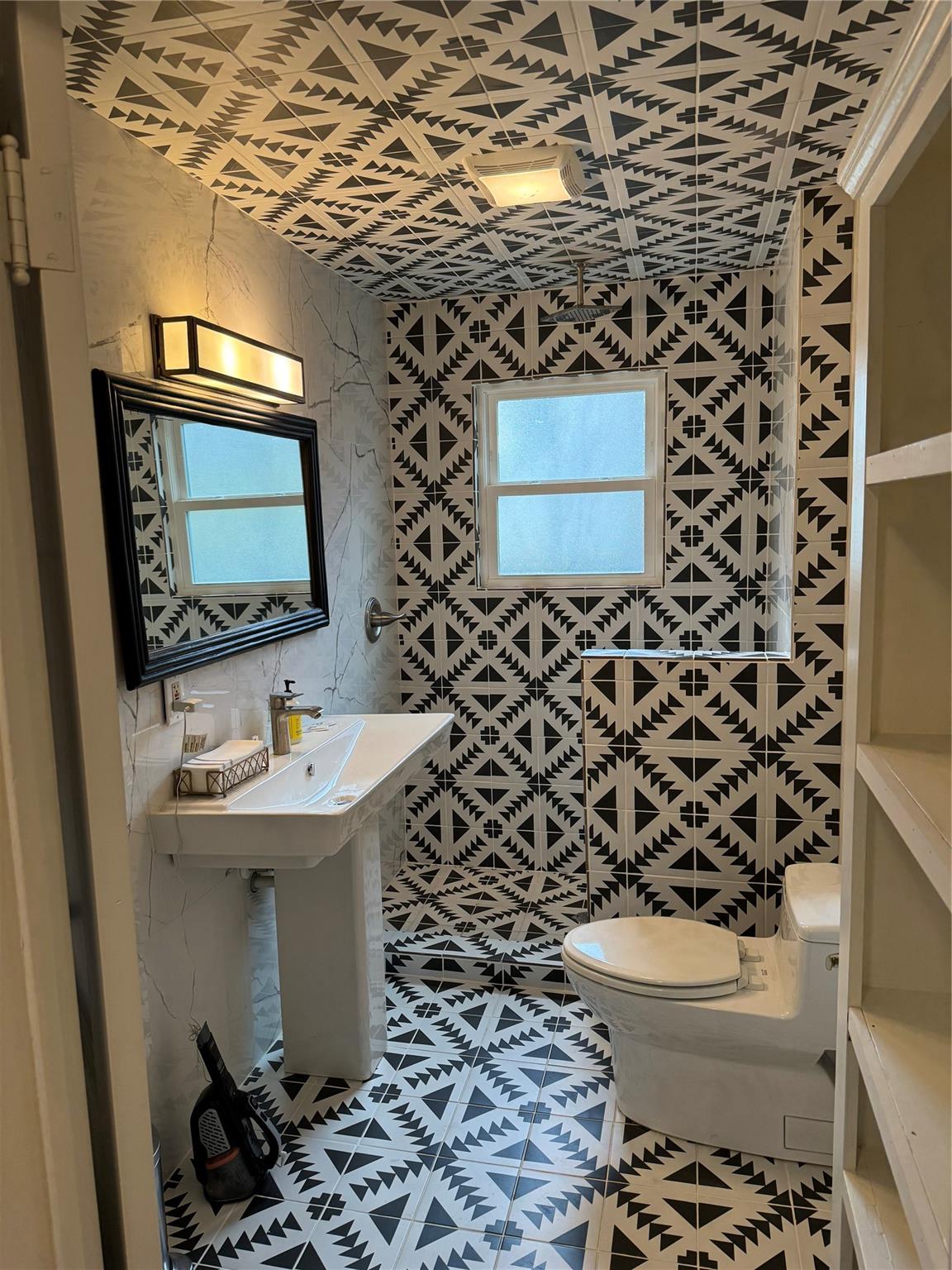 1308 Navasota St, Austin, TX 78702