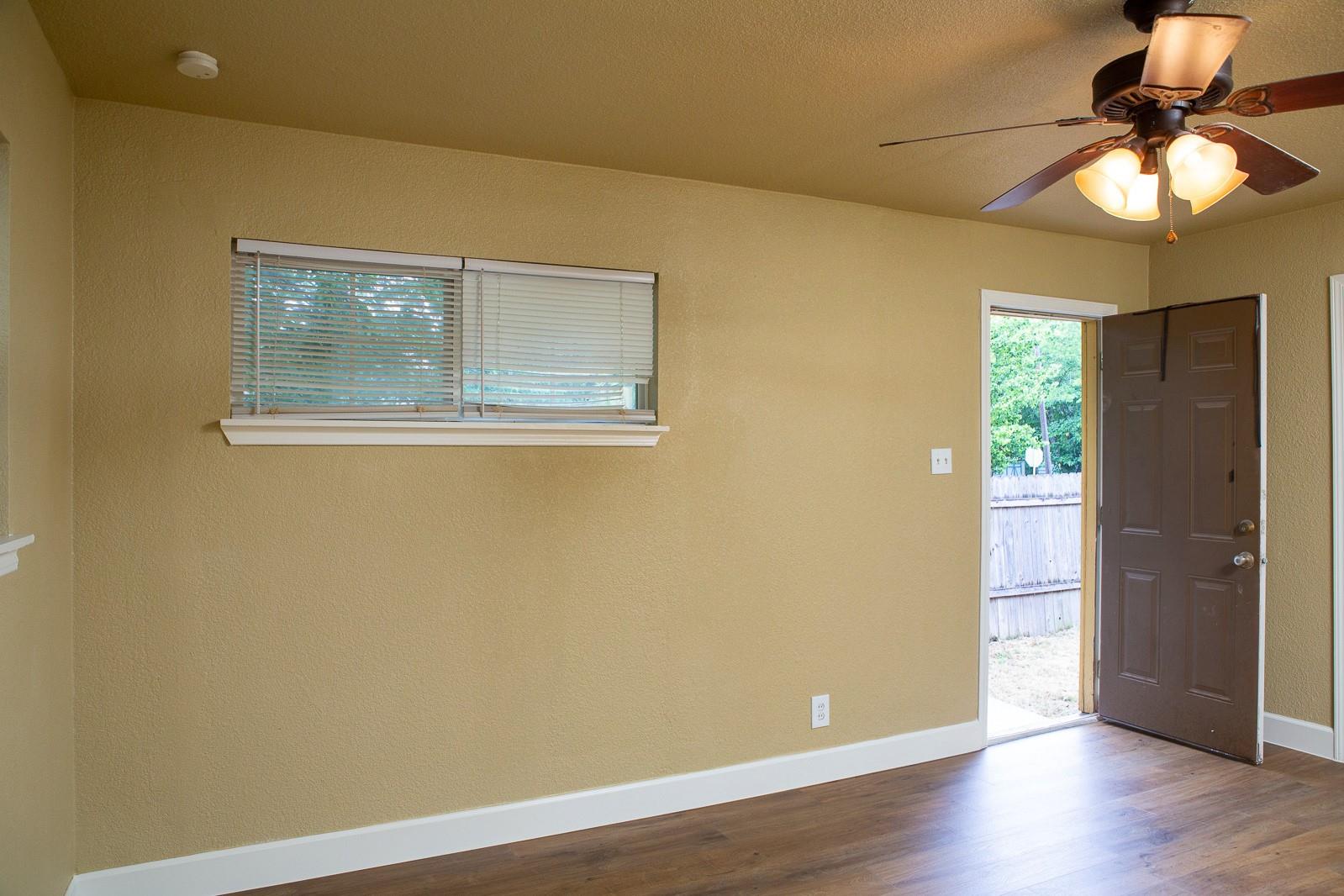 1402 Toliver St, Killeen, TX 76541