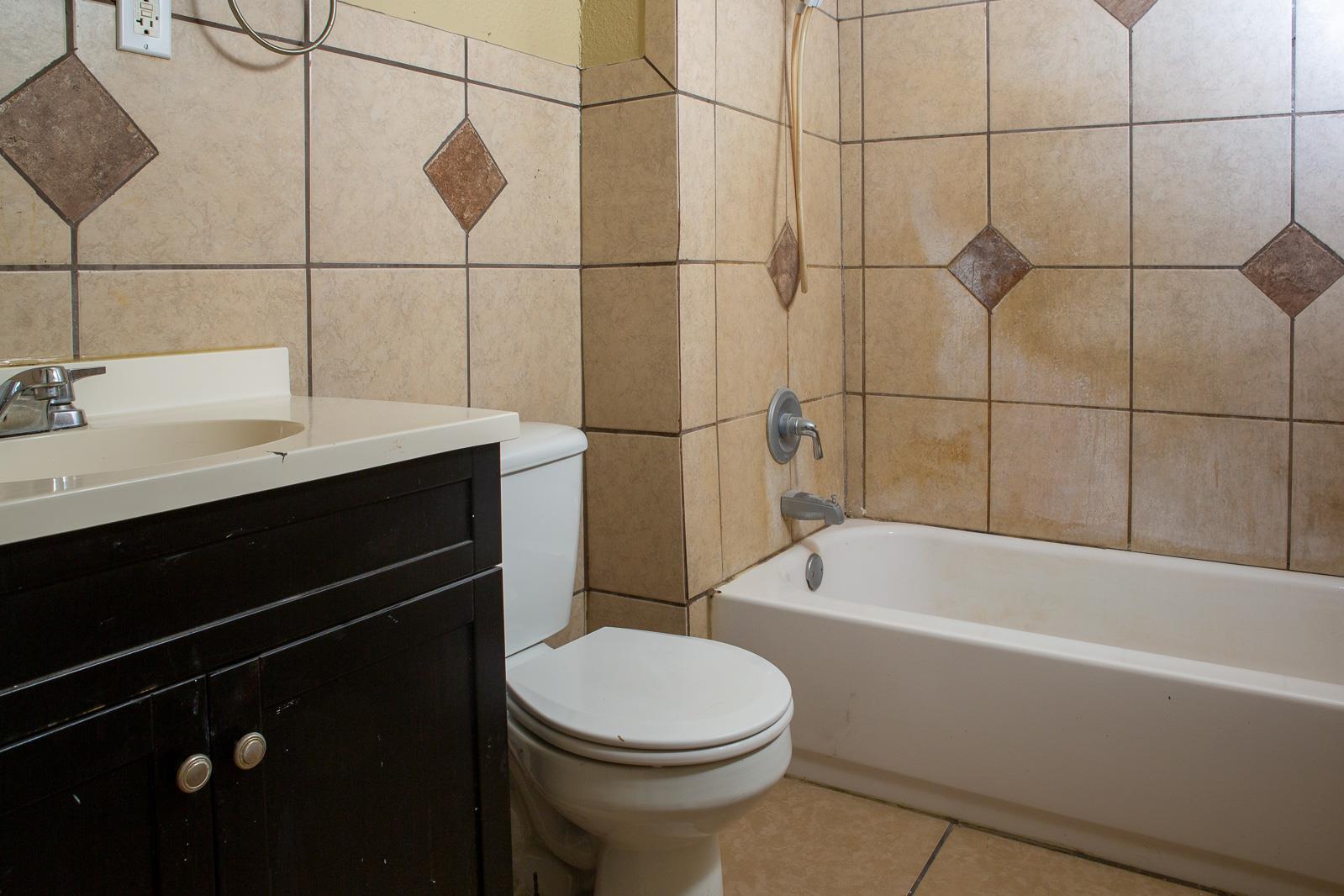 1402 Toliver St, Killeen, TX 76541