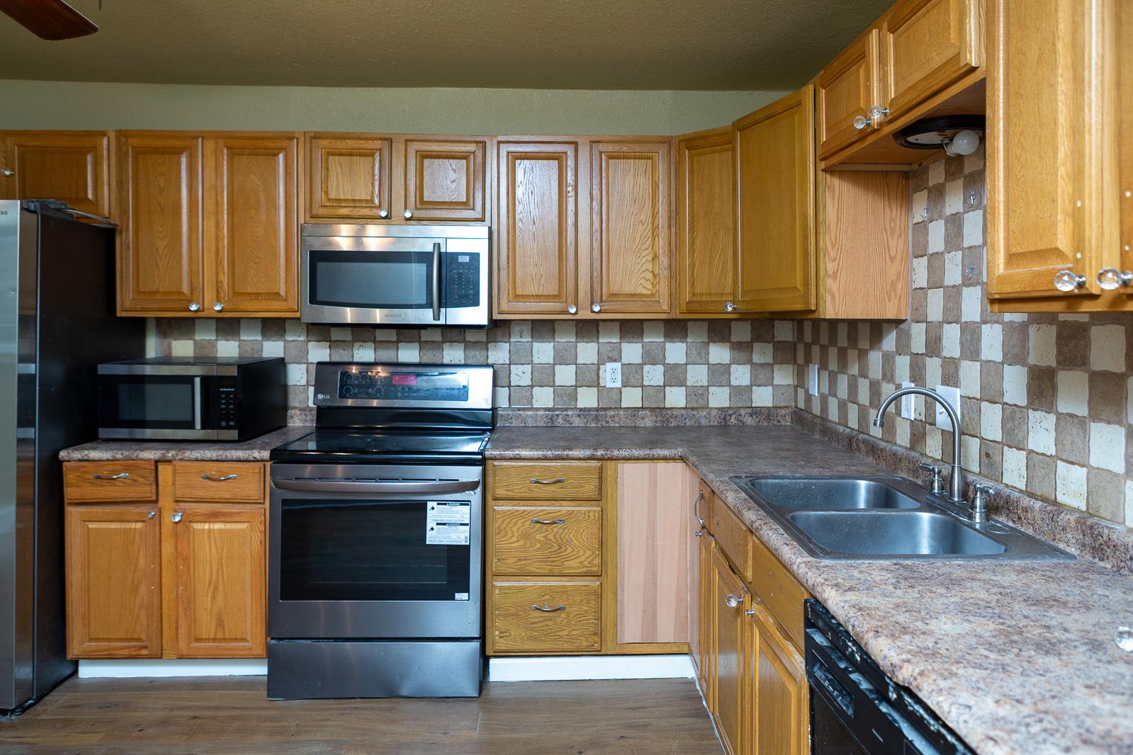 1402 Toliver St, Killeen, TX 76541