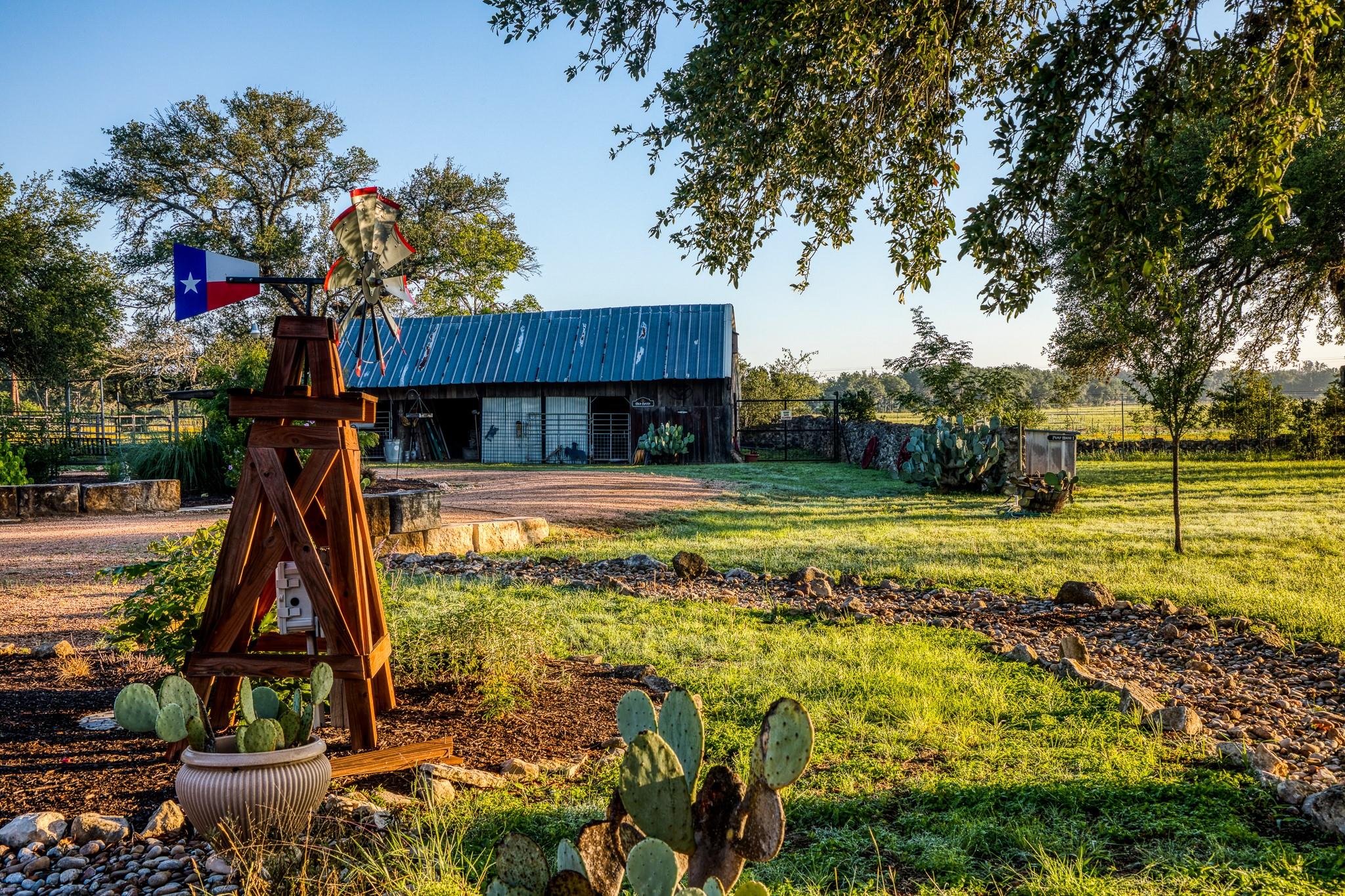 Johnson City, TX 78636