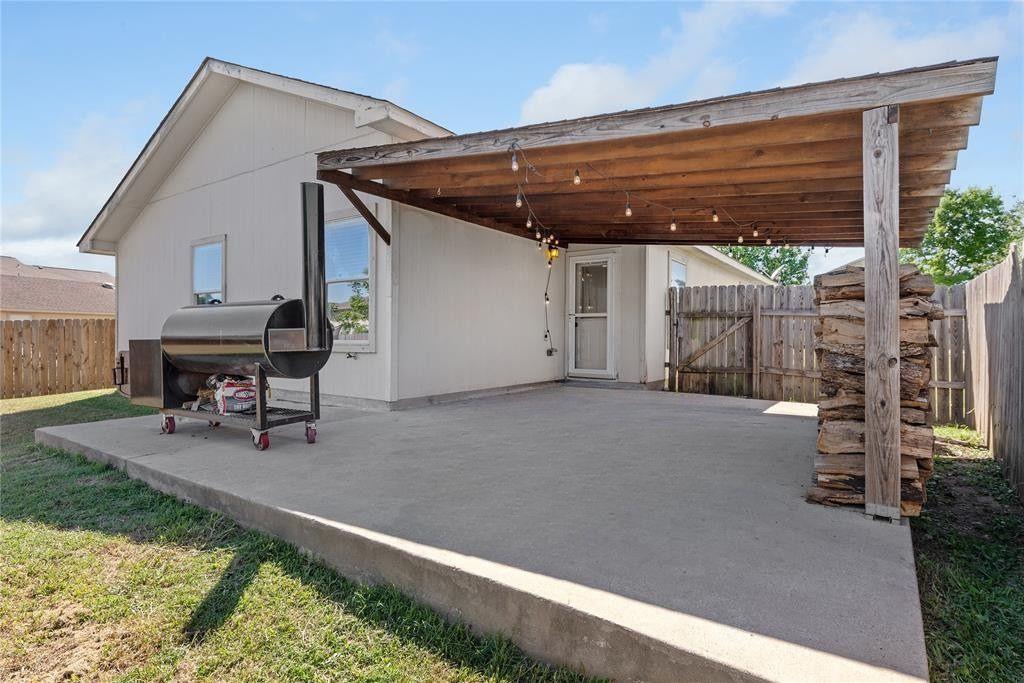 6801 Campina Xing, Del Valle, TX 78617