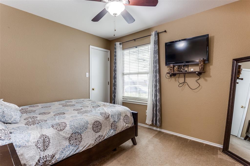 214 Sylvan St, Hutto, TX 78634