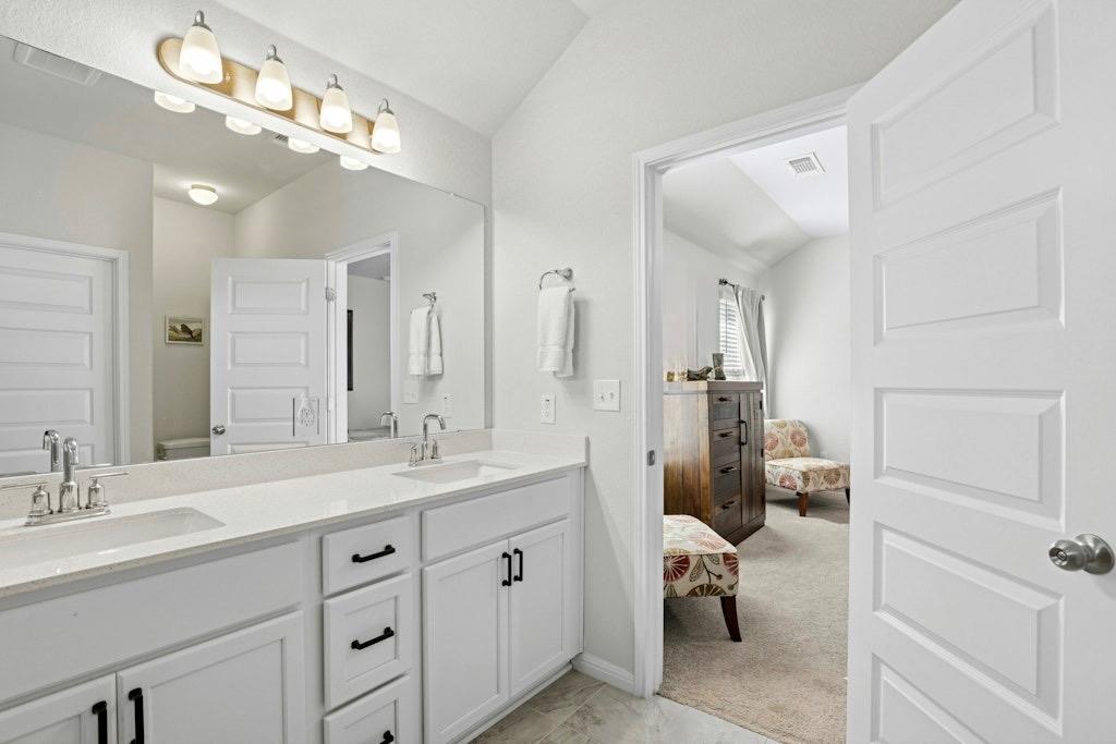 185 Dogvane Cir, Kyle, TX 78640