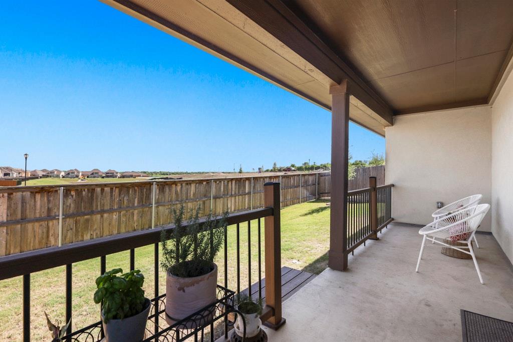 185 Dogvane Cir, Kyle, TX 78640