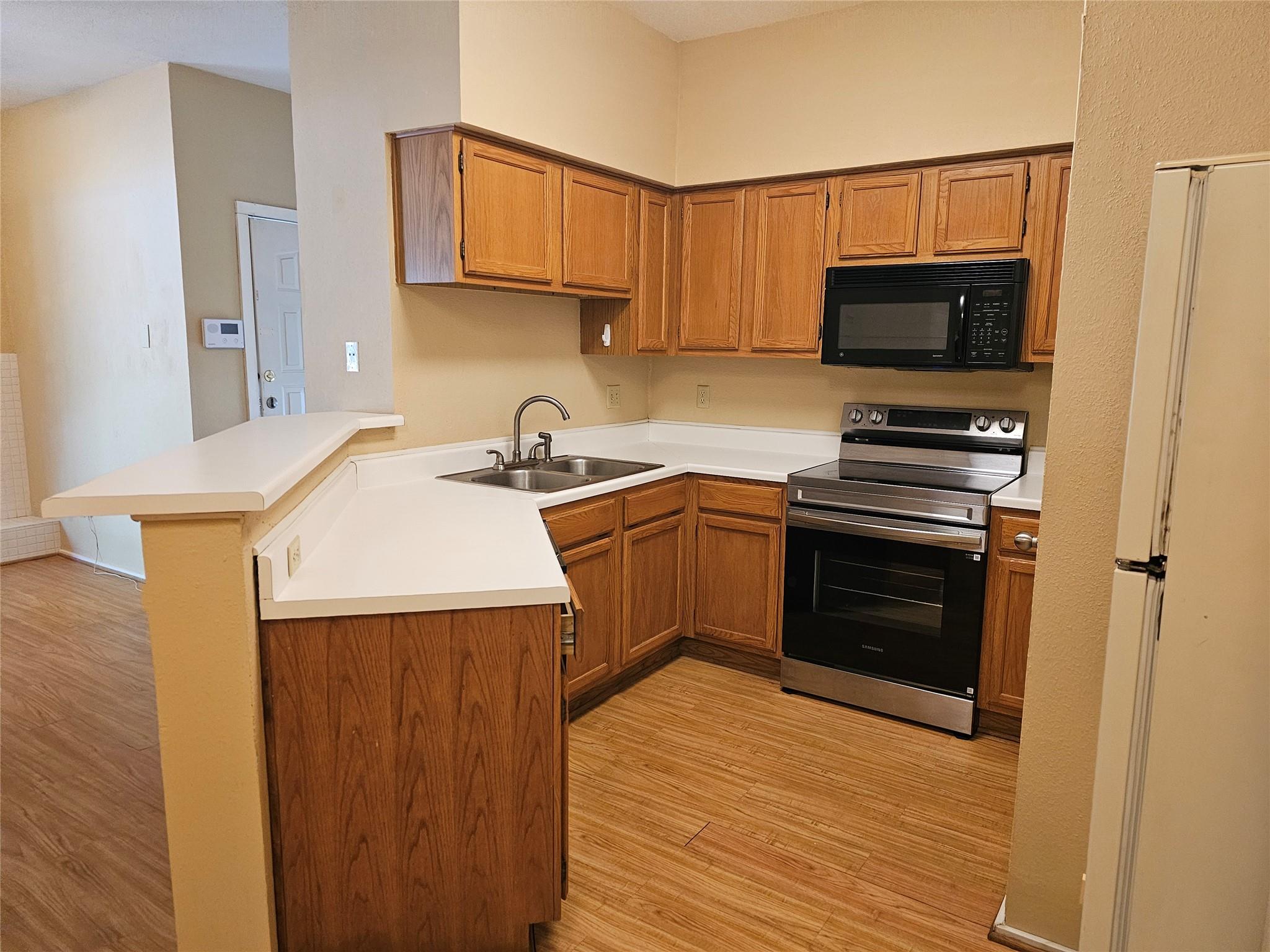 2450 Wickersham Ln # 205, Austin, TX 78741