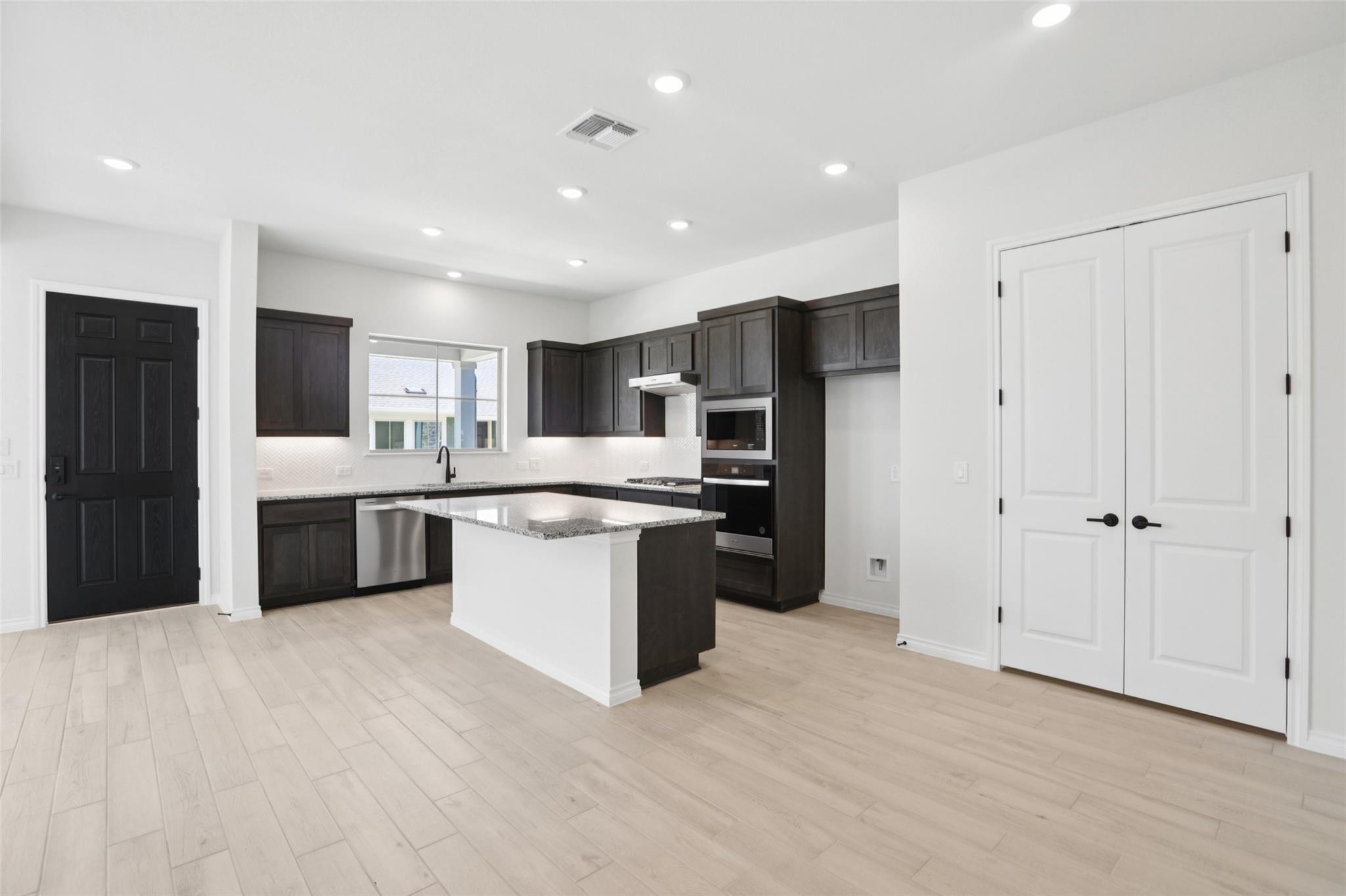 107 San Luis Pass # 101, San Marcos, TX 78666