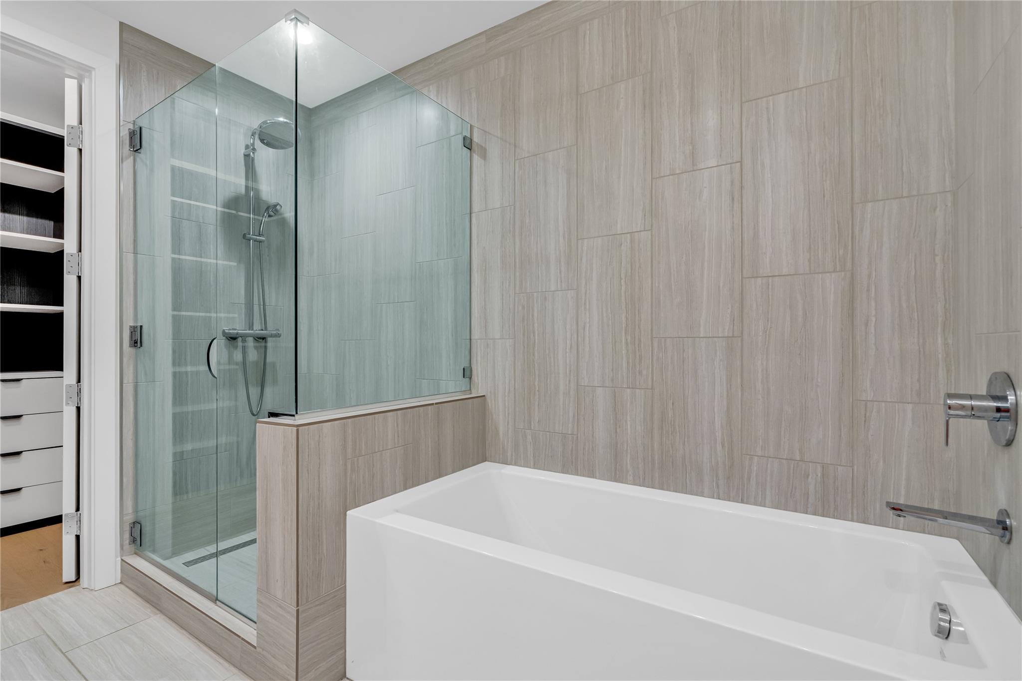 44 East Ave # 3107, Austin, TX 78701