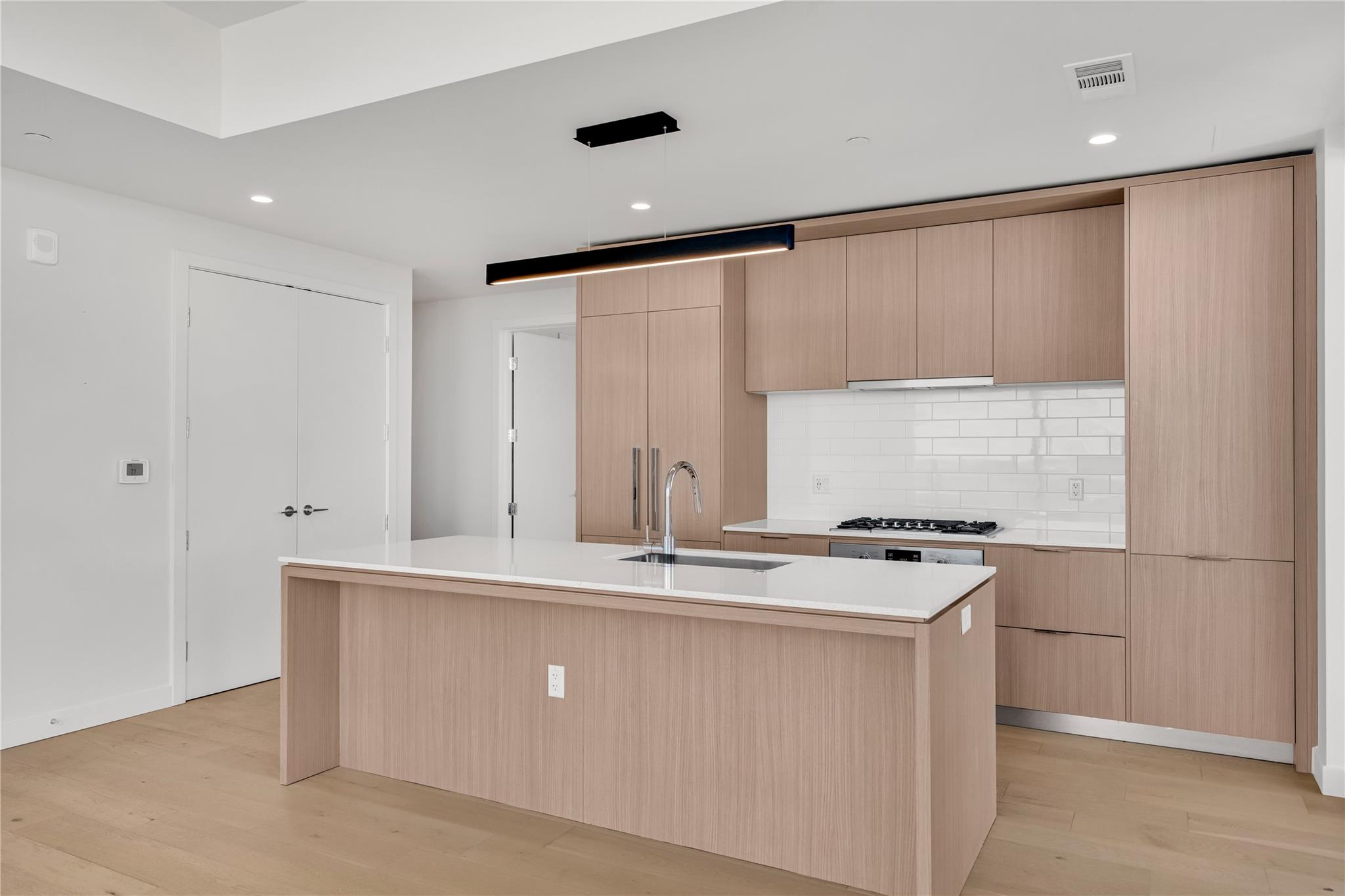 44 East Ave # 3107, Austin, TX 78701