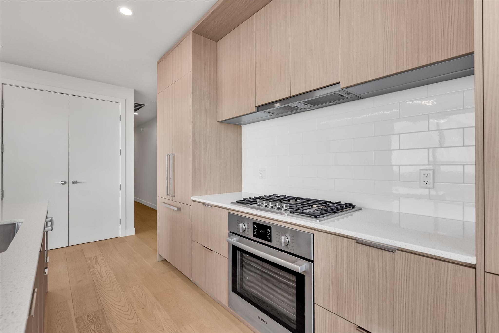 44 East Ave # 3107, Austin, TX 78701