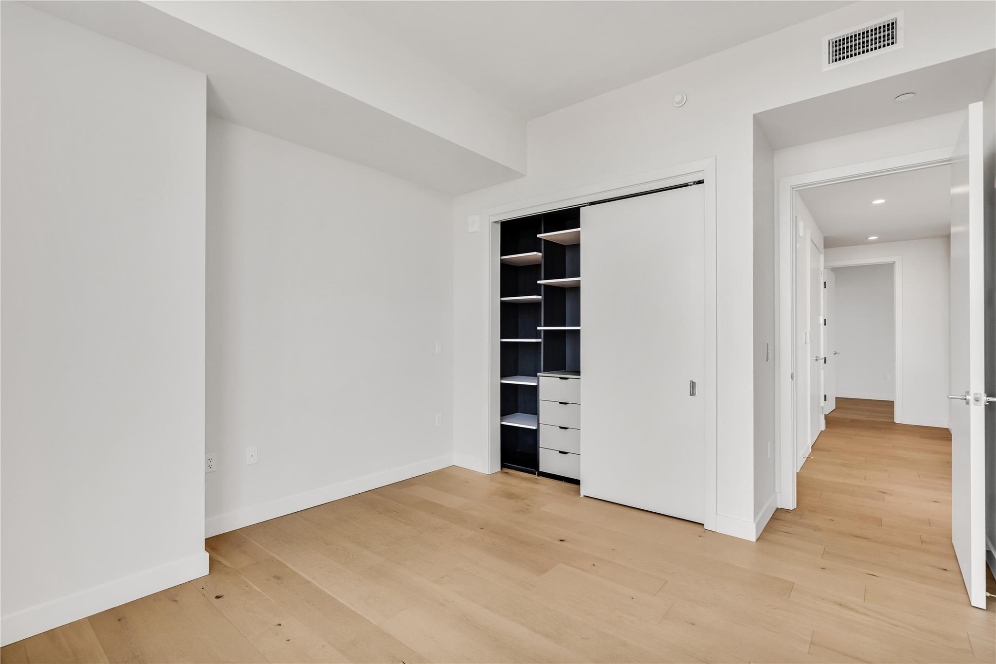 44 East Ave # 3107, Austin, TX 78701