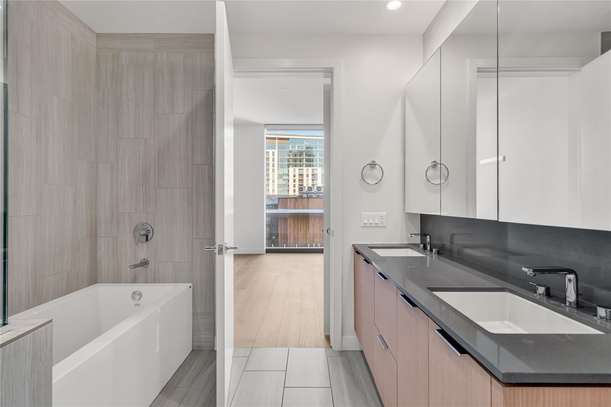 44 East Ave # 3107, Austin, TX 78701