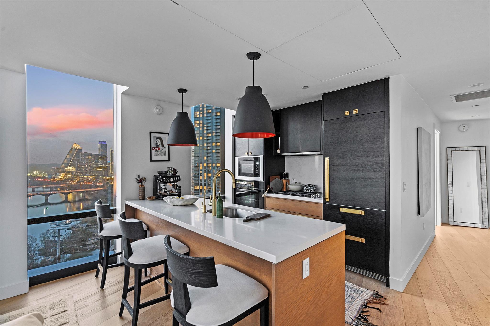 70 Rainey St # 1802, Austin, TX 78701