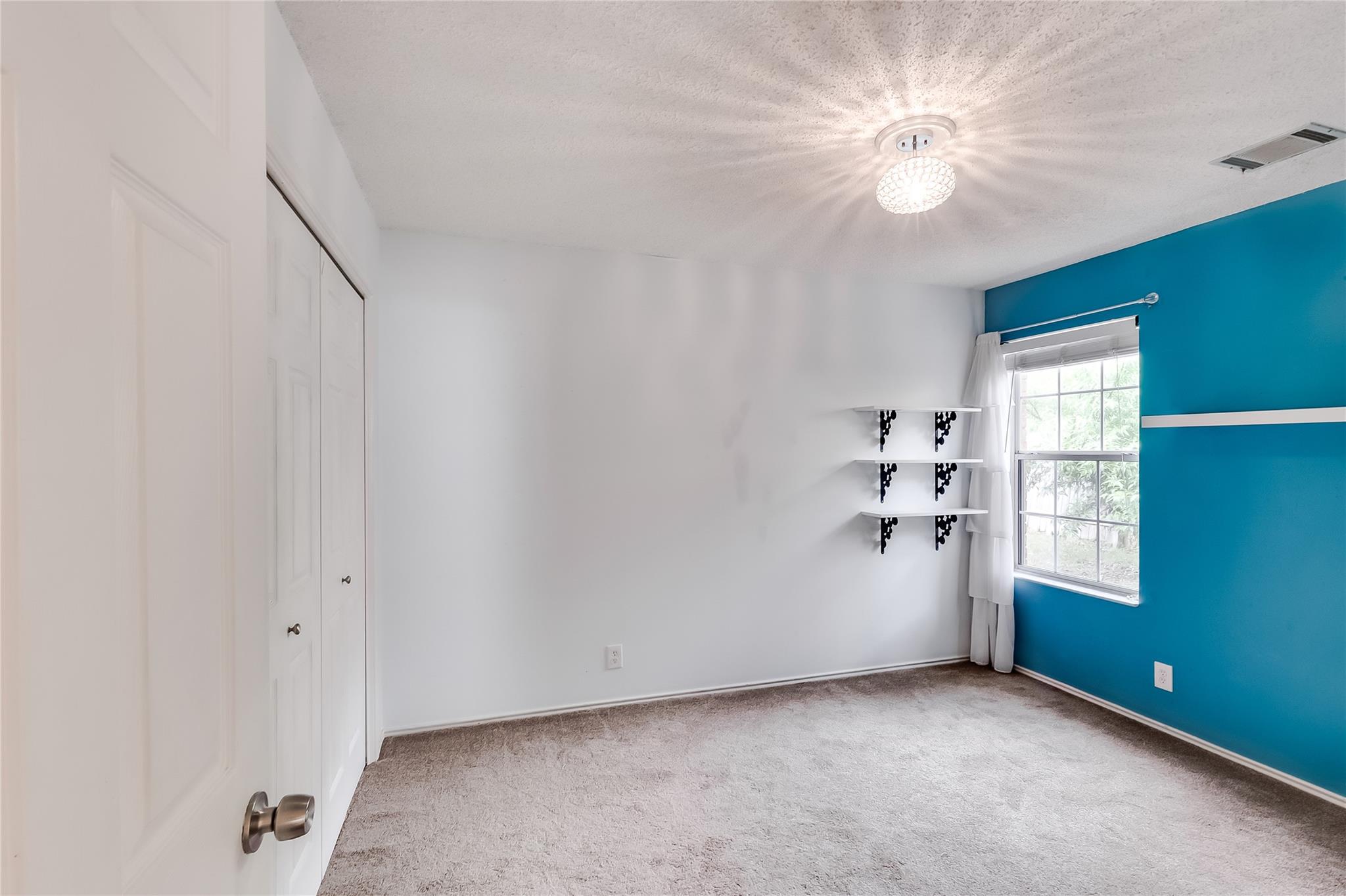 2106 Heather Dr, Cedar Park, TX 78613