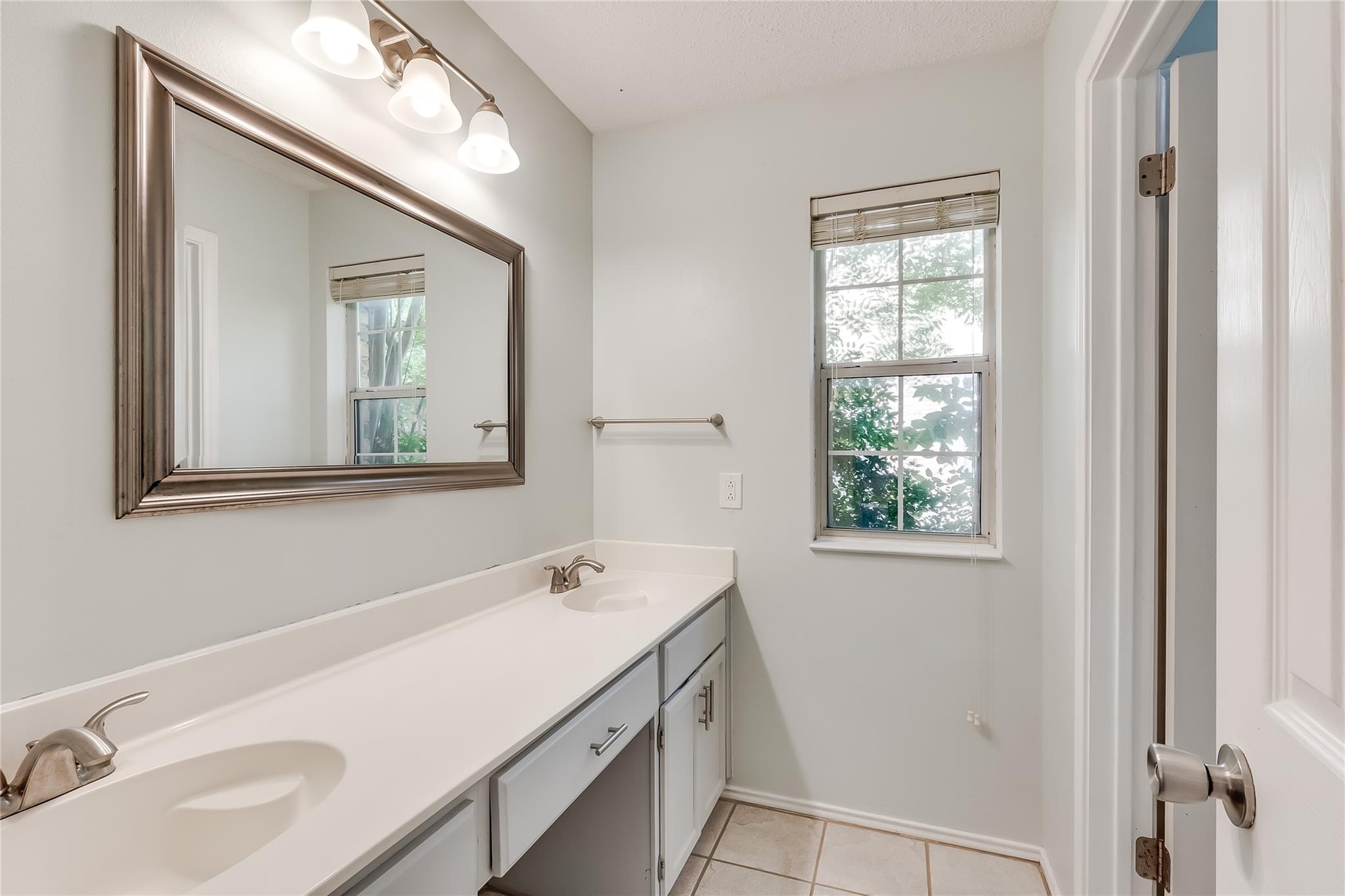 2106 Heather Dr, Cedar Park, TX 78613