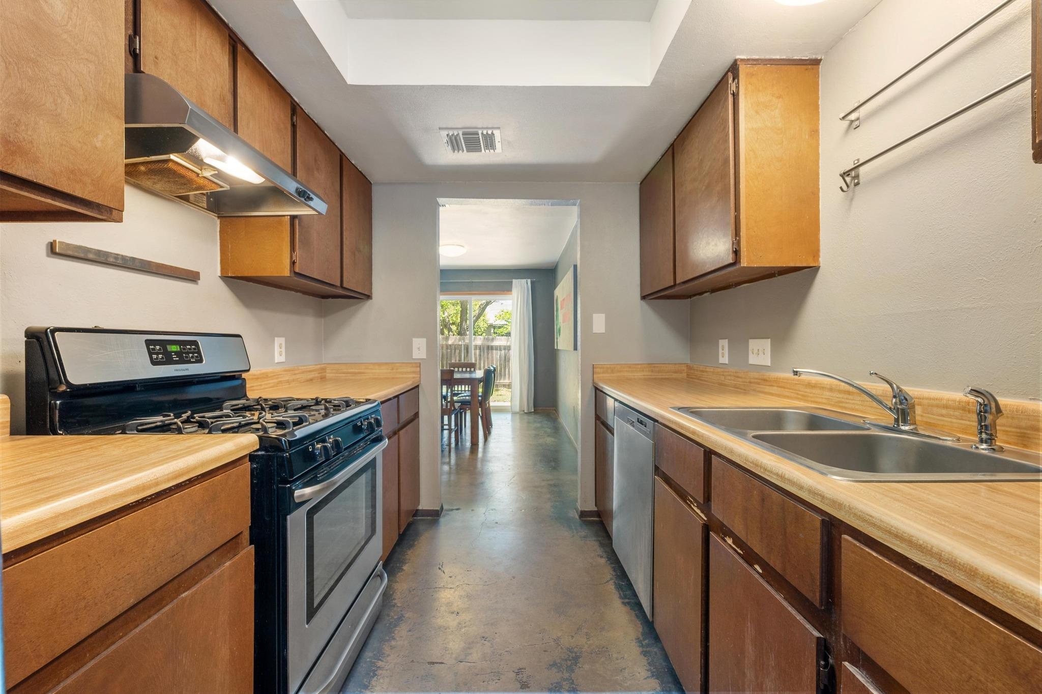 11107 Ptarmigan Dr, Austin, TX 78758