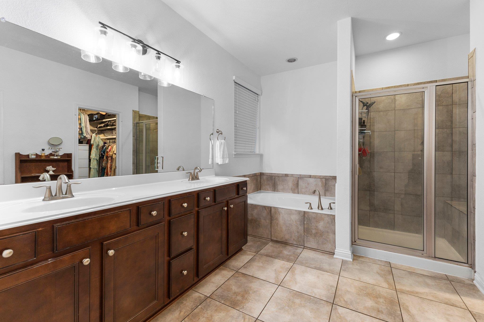 103 Bellagio Dr, Lakeway, TX 78734