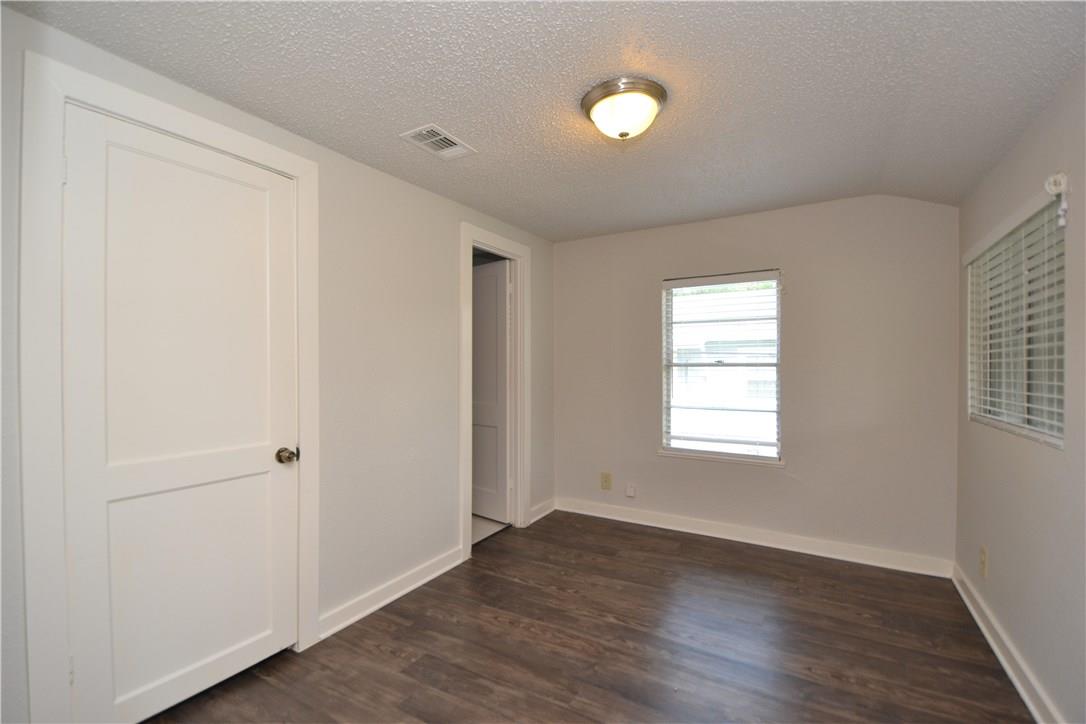 2205 Coleto St, Austin, TX 78722