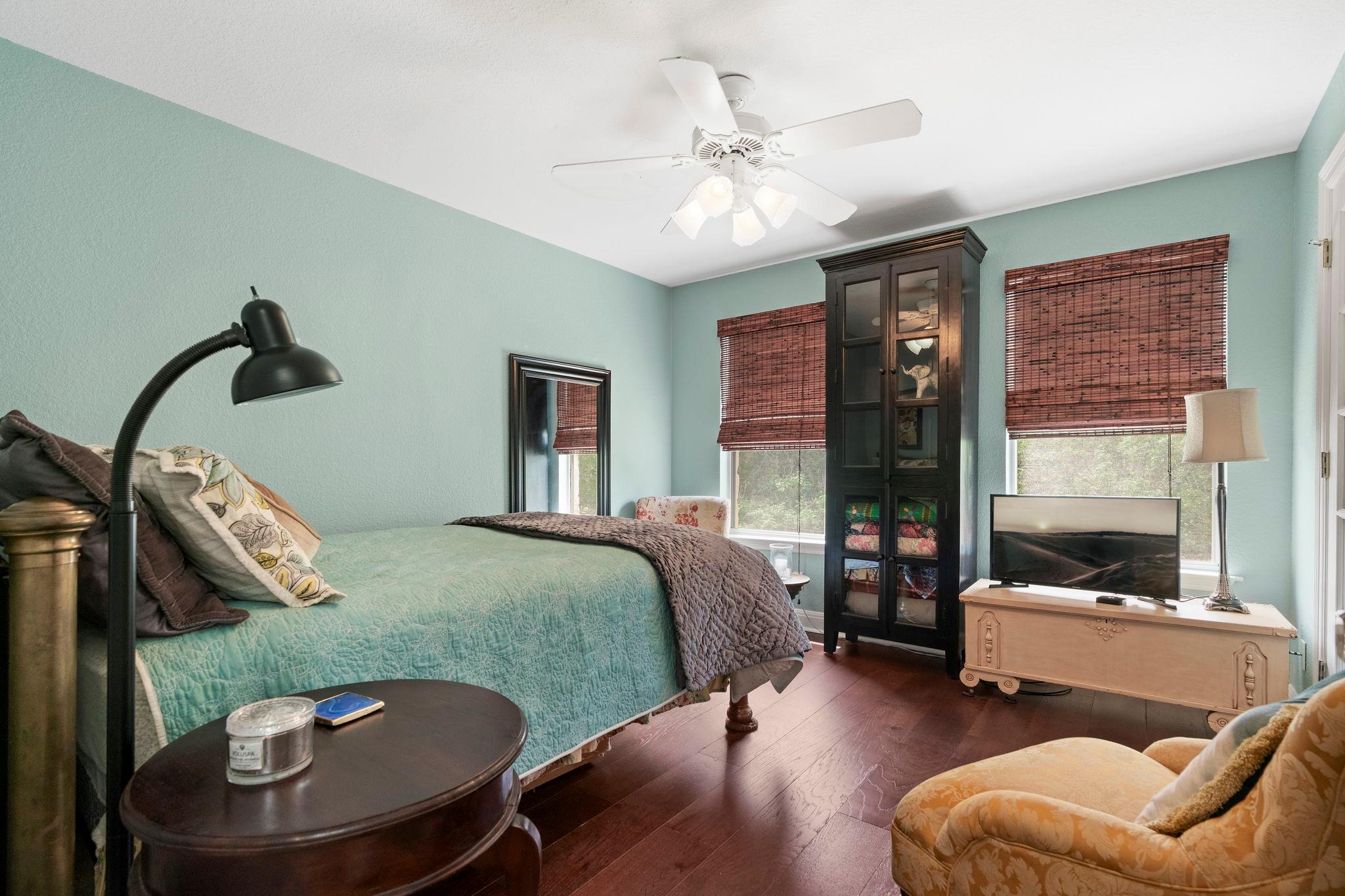 10921 Long Branch Dr, Austin, TX 78736