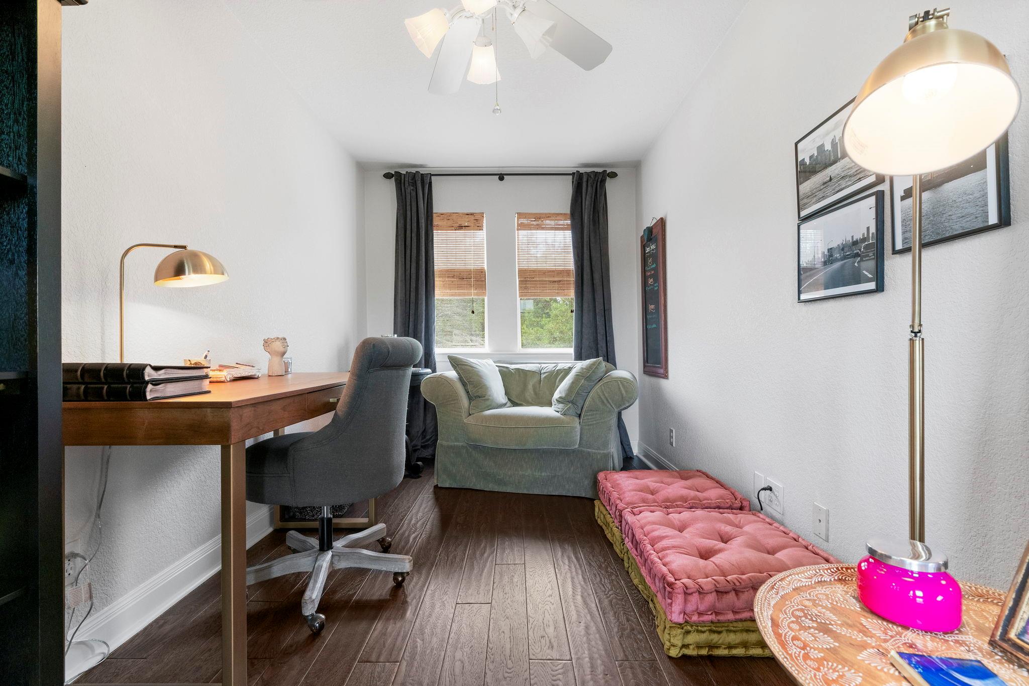 10921 Long Branch Dr, Austin, TX 78736